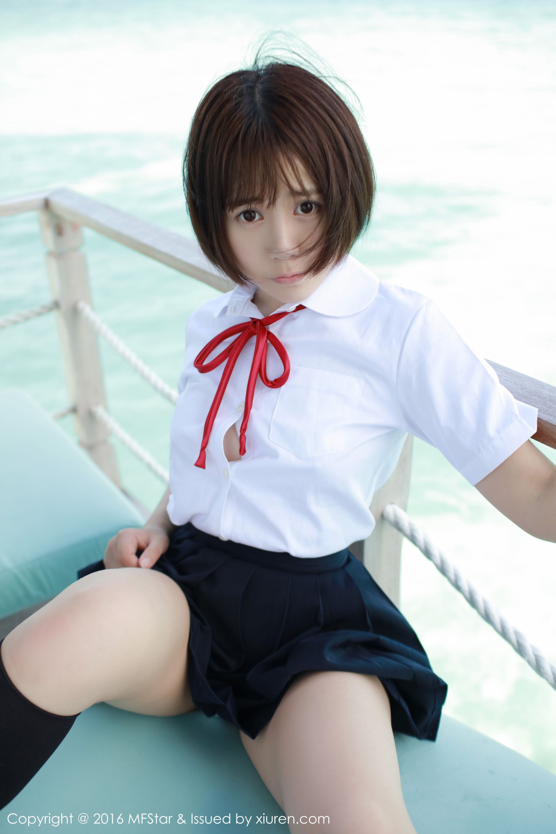 Evelyn艾莉《马尔代夫旅拍》比基尼+透视裙+学生装 [模范学院MFStar] Vol.057