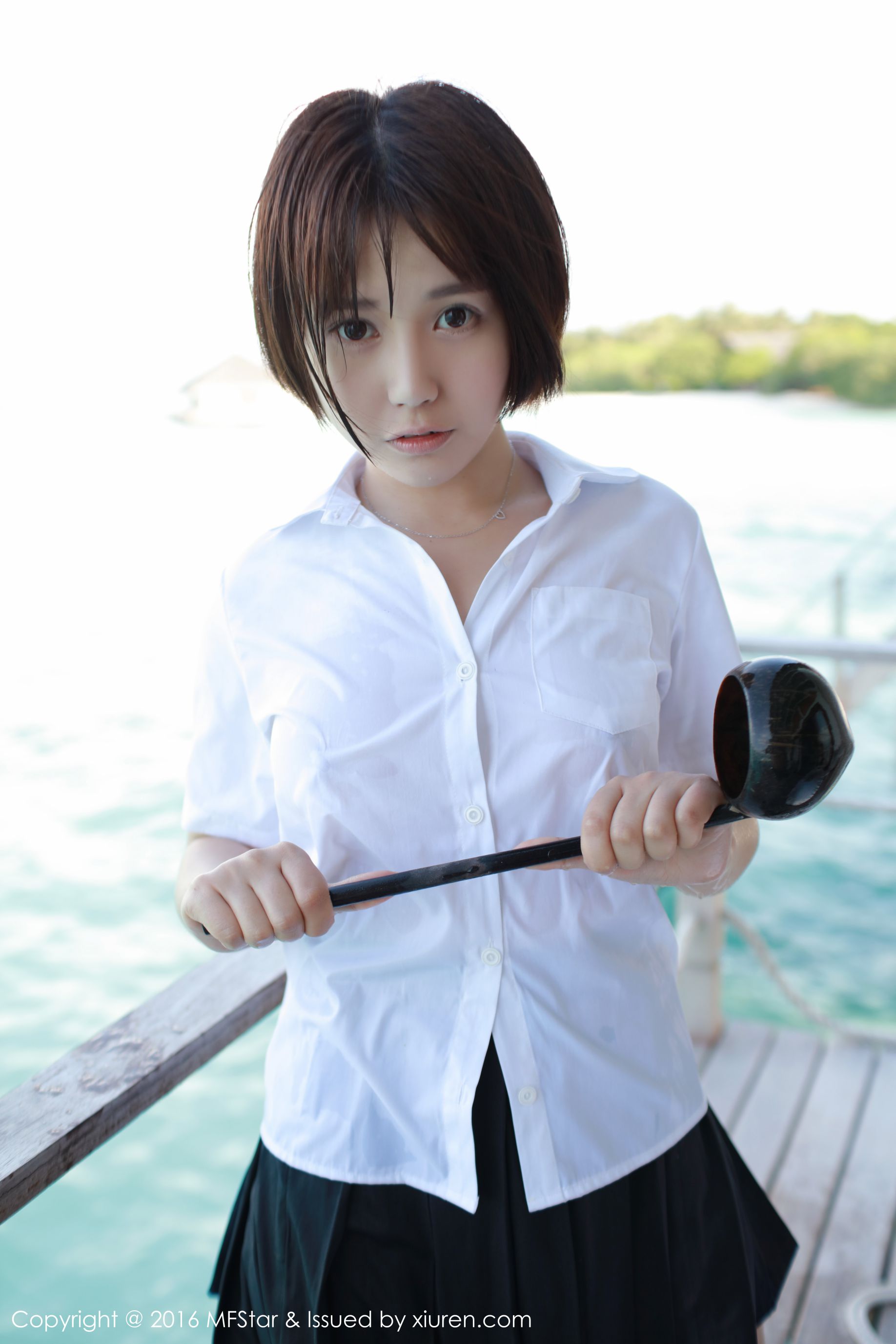Evelyn艾莉《马尔代夫旅拍》比基尼+透视裙+学生装 [模范学院MFStar] Vol.057