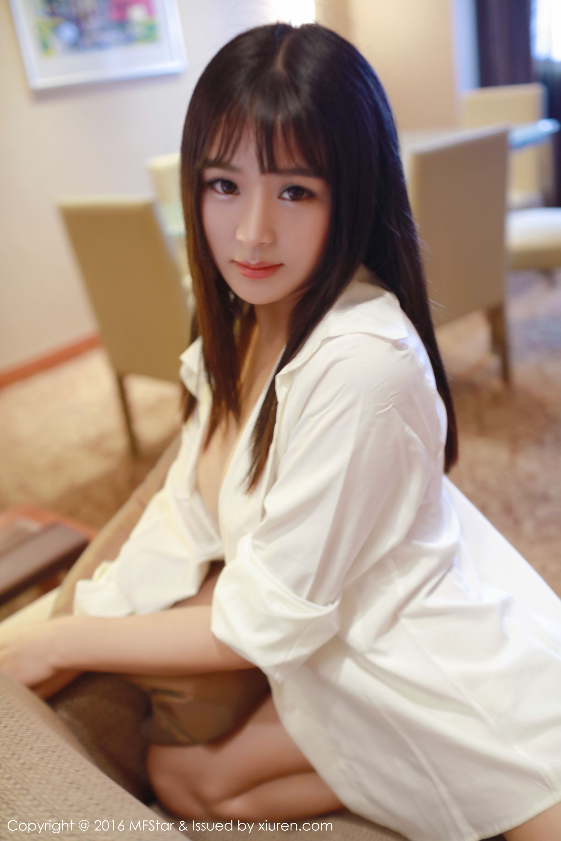 思淇Sukiiii《前凸后翘的重庆甜美女生》 [模范学院MFStar] Vol.064