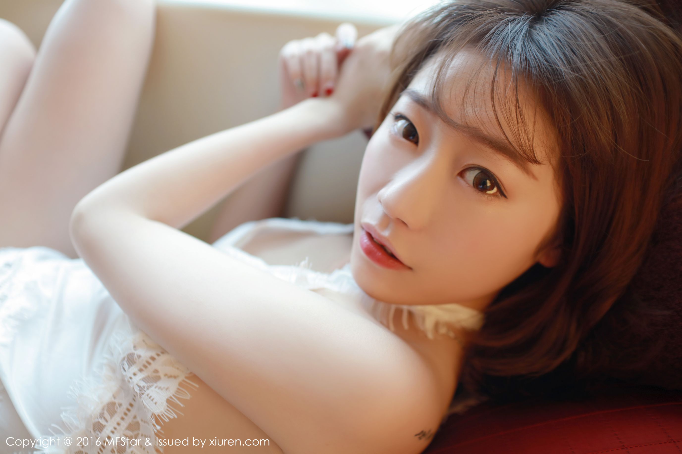 陈思雨Mango《诱人的丰胸与修长美腿》 [模范学院MFStar] Vol.066