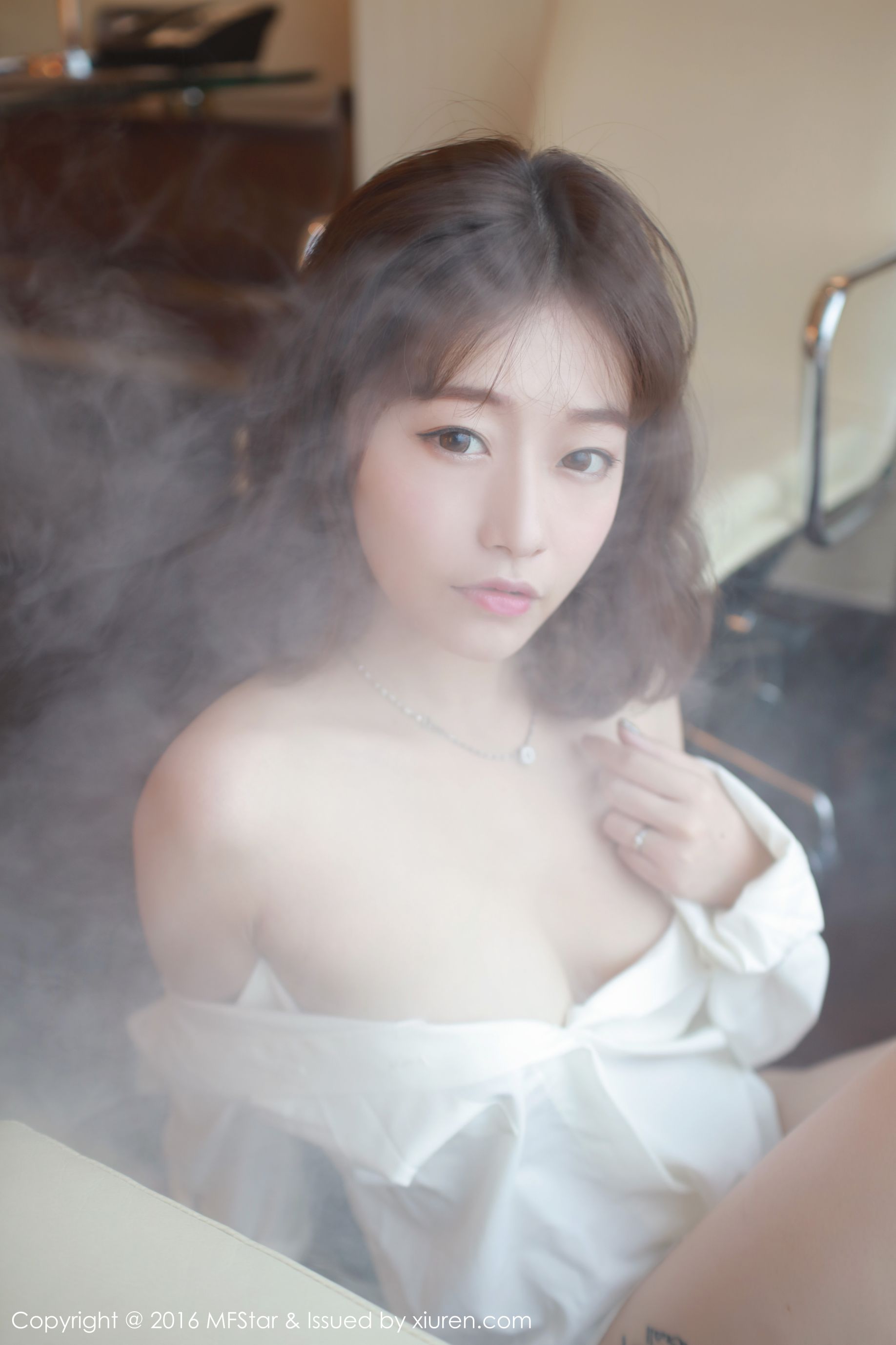 陈思雨Mango《诱人的丰胸与修长美腿》 [模范学院MFStar] Vol.066
