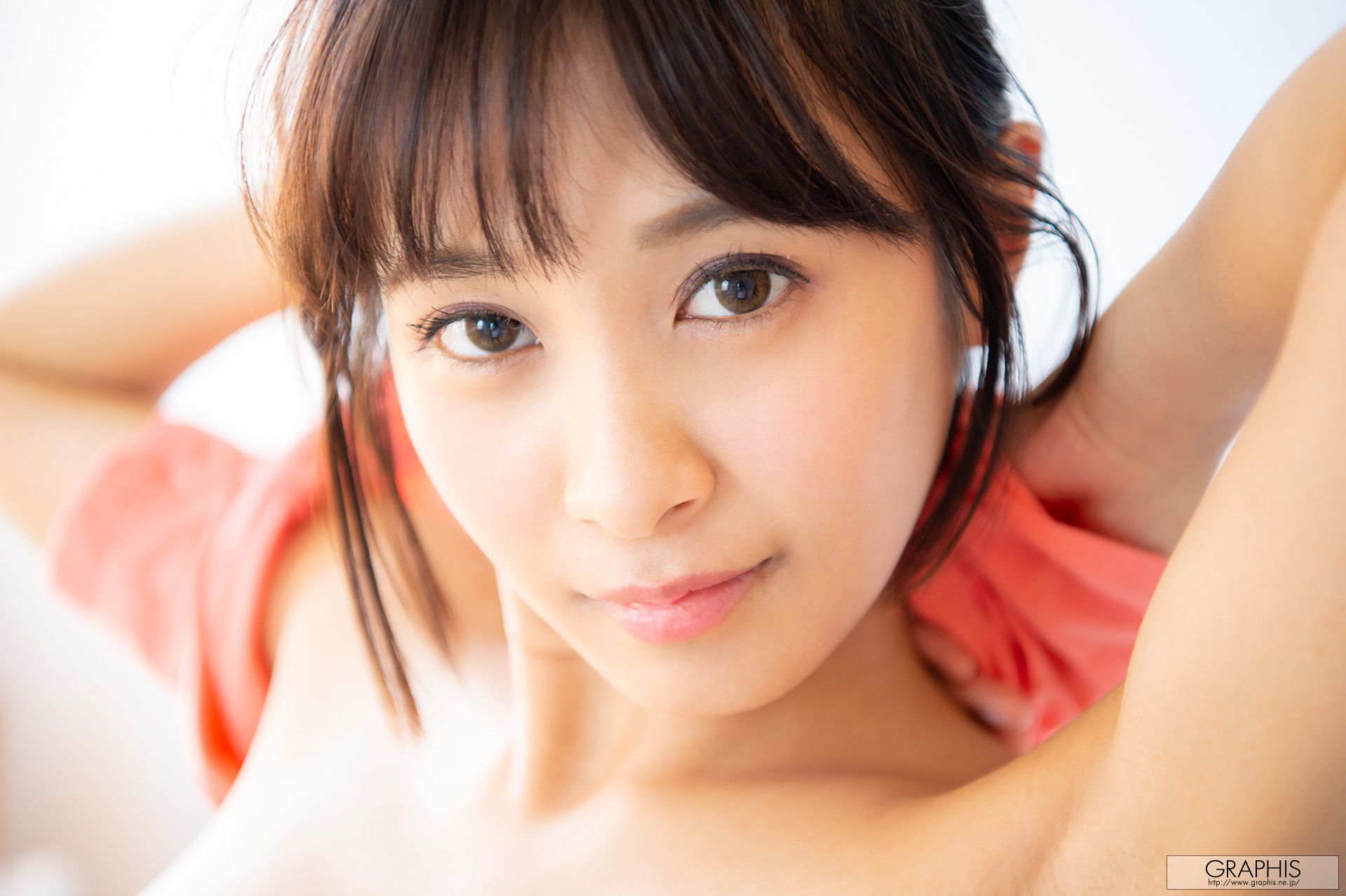[Graphis] First Gravure 初脱ぎ娘 No.164 Rika Aimi 逢見リカ