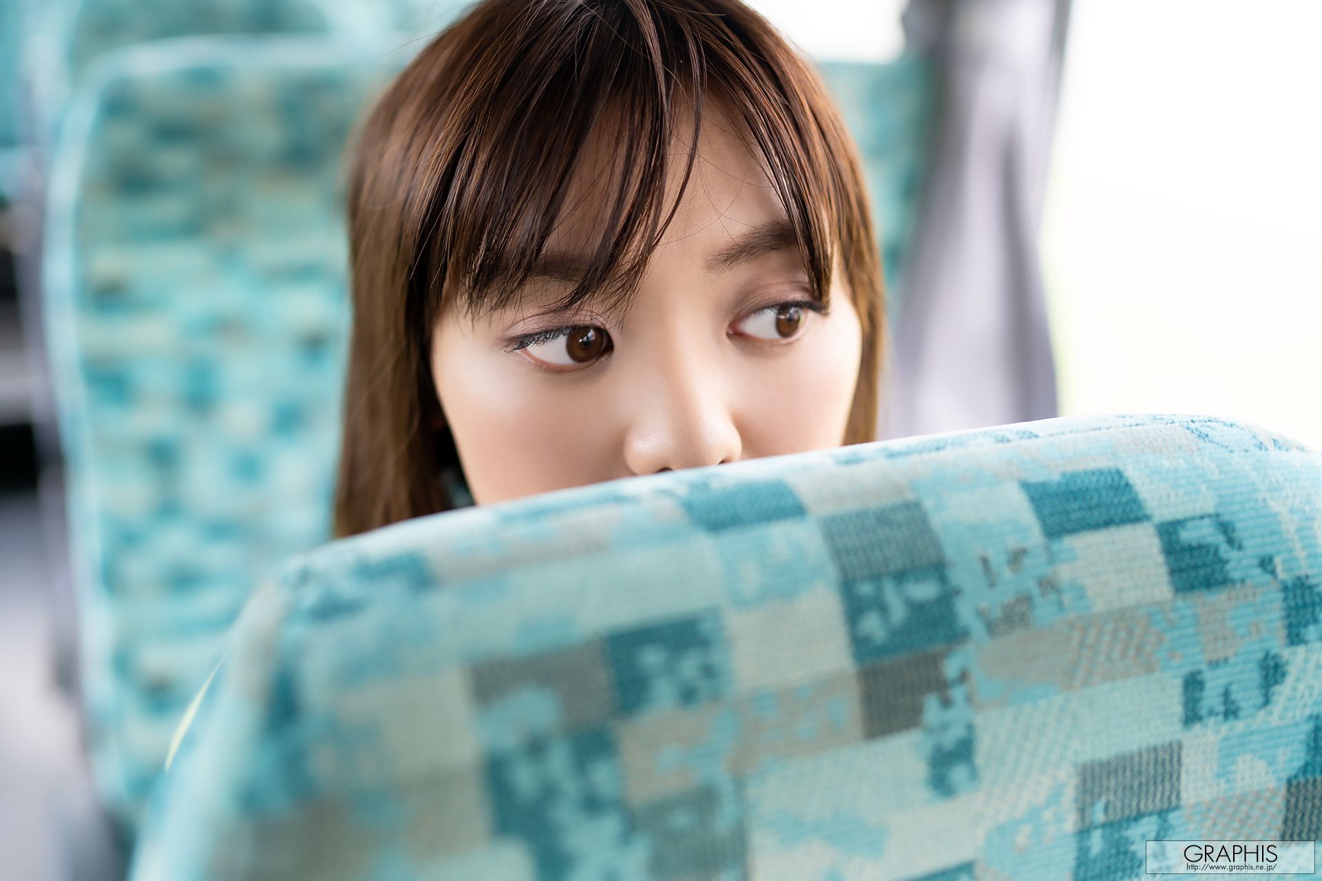 [Graphis] First Gravure 初脱ぎ娘 No.167 Suzu Monami もなみ鈴
