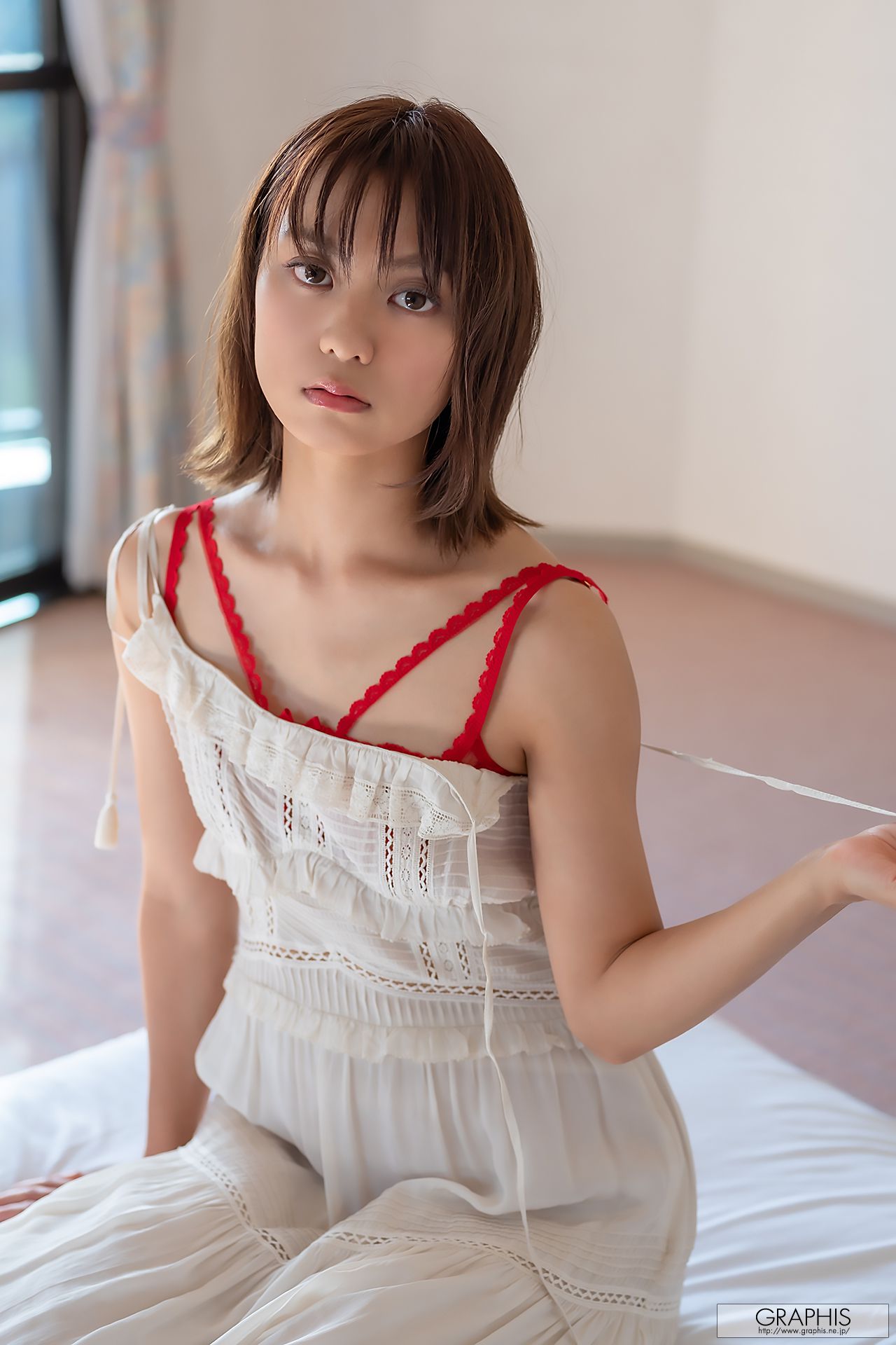 [Graphis] First Gravure 初脱ぎ娘 No.167 Suzu Monami もなみ鈴