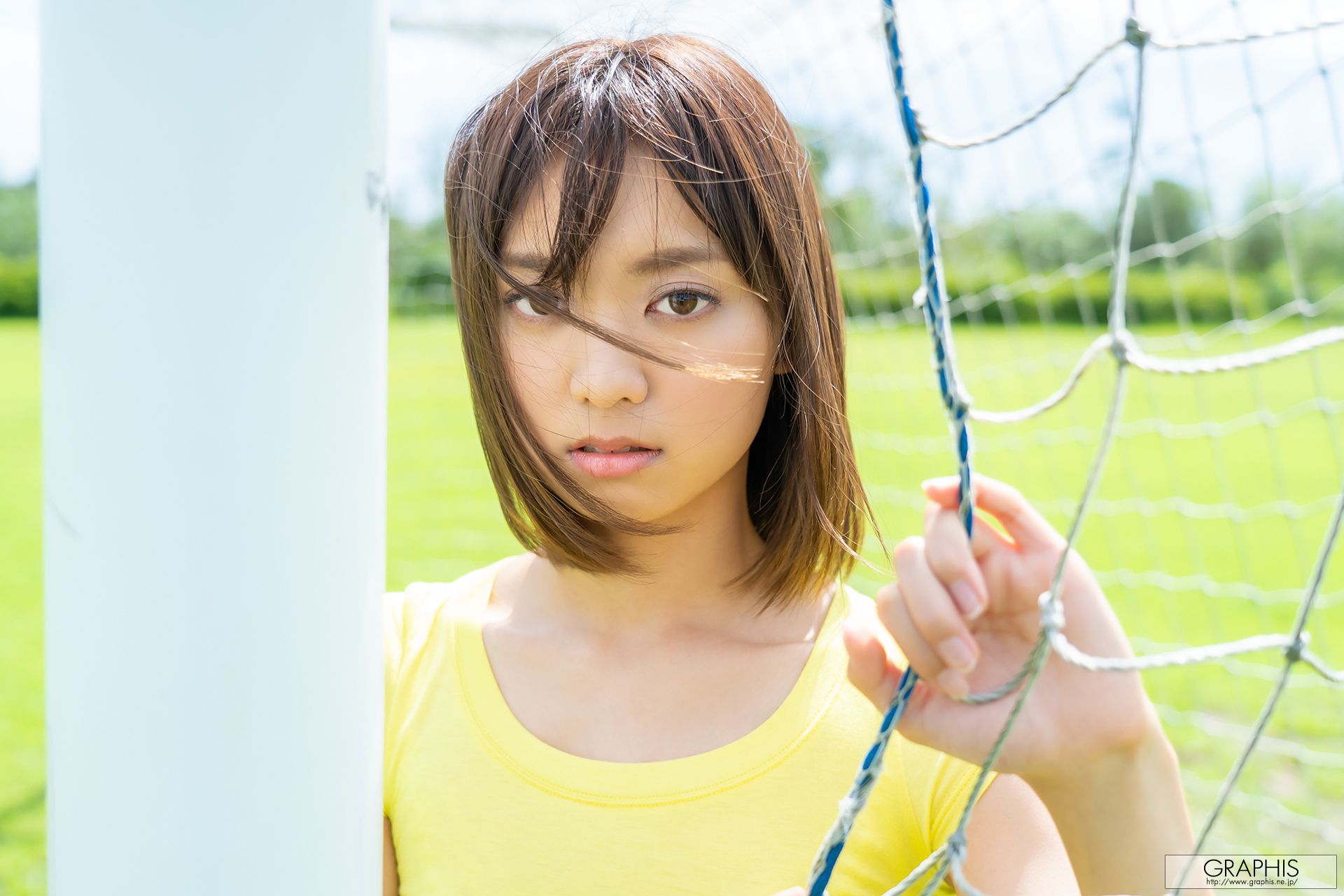 [Graphis] First Gravure 初脱ぎ娘 No.167 Suzu Monami もなみ鈴