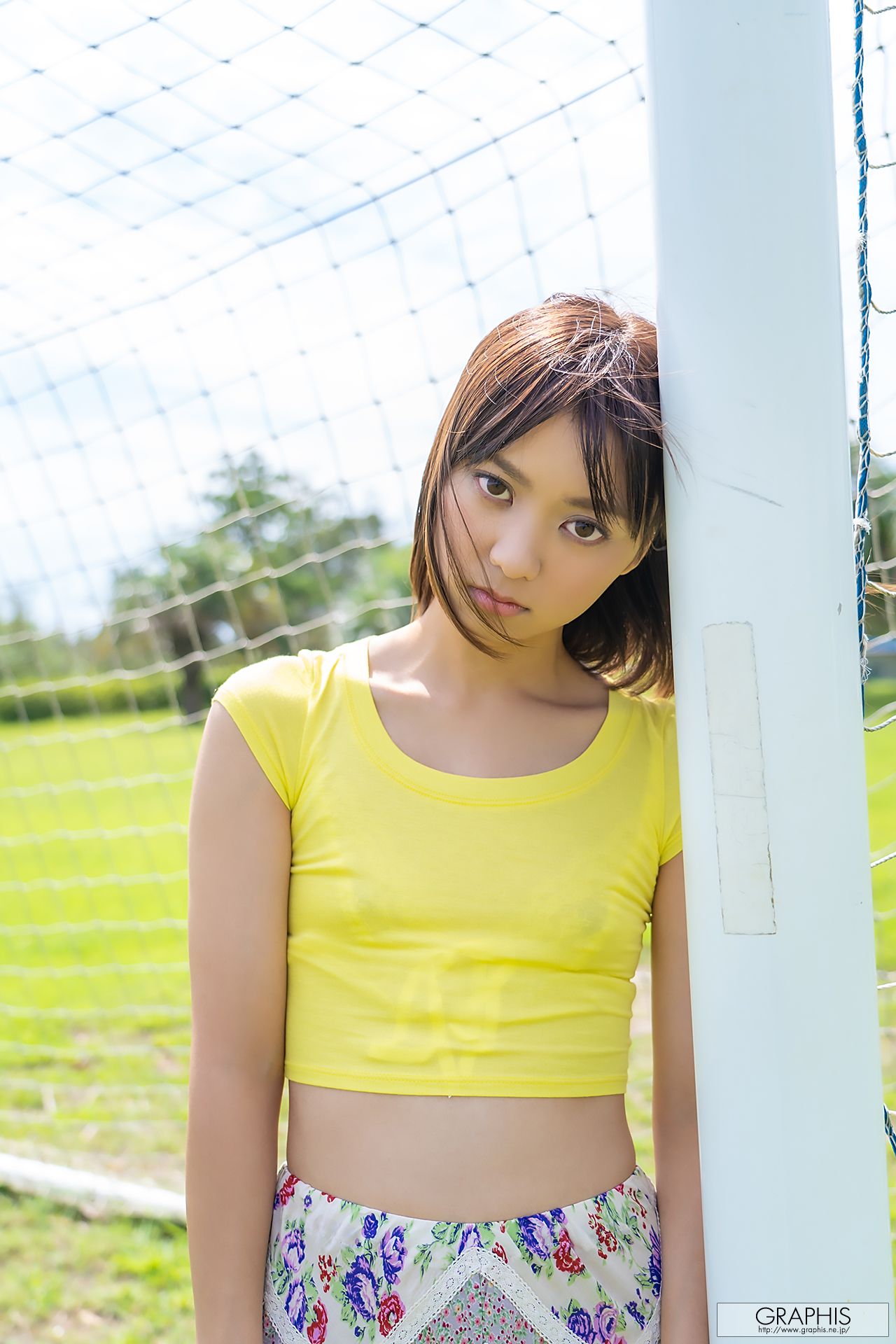[Graphis] First Gravure 初脱ぎ娘 No.167 Suzu Monami もなみ鈴