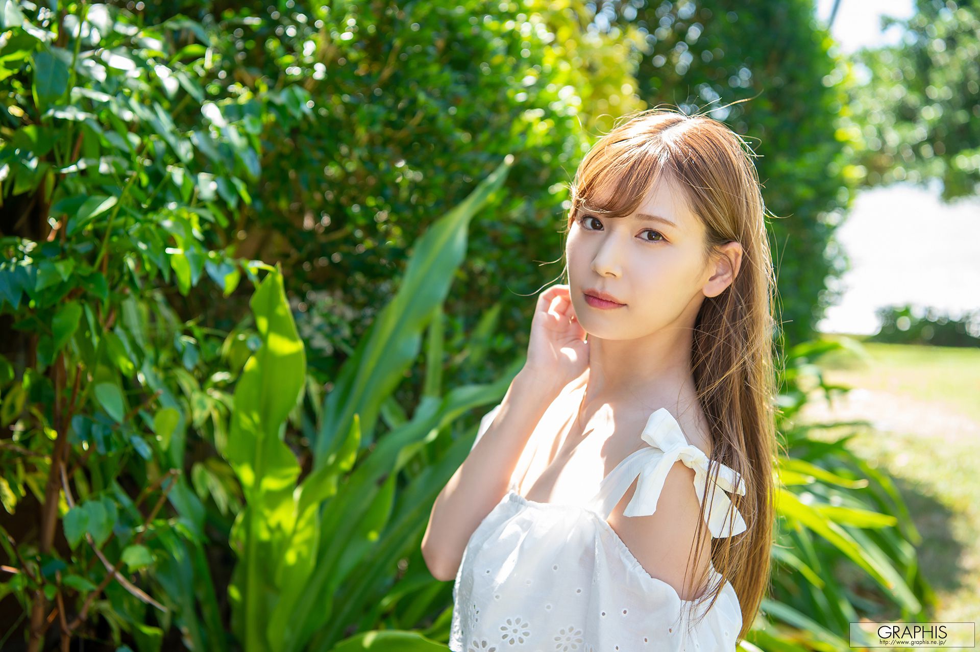 [Graphis] Special Gravure Tsumugi Akari 明里つむぎ Moment