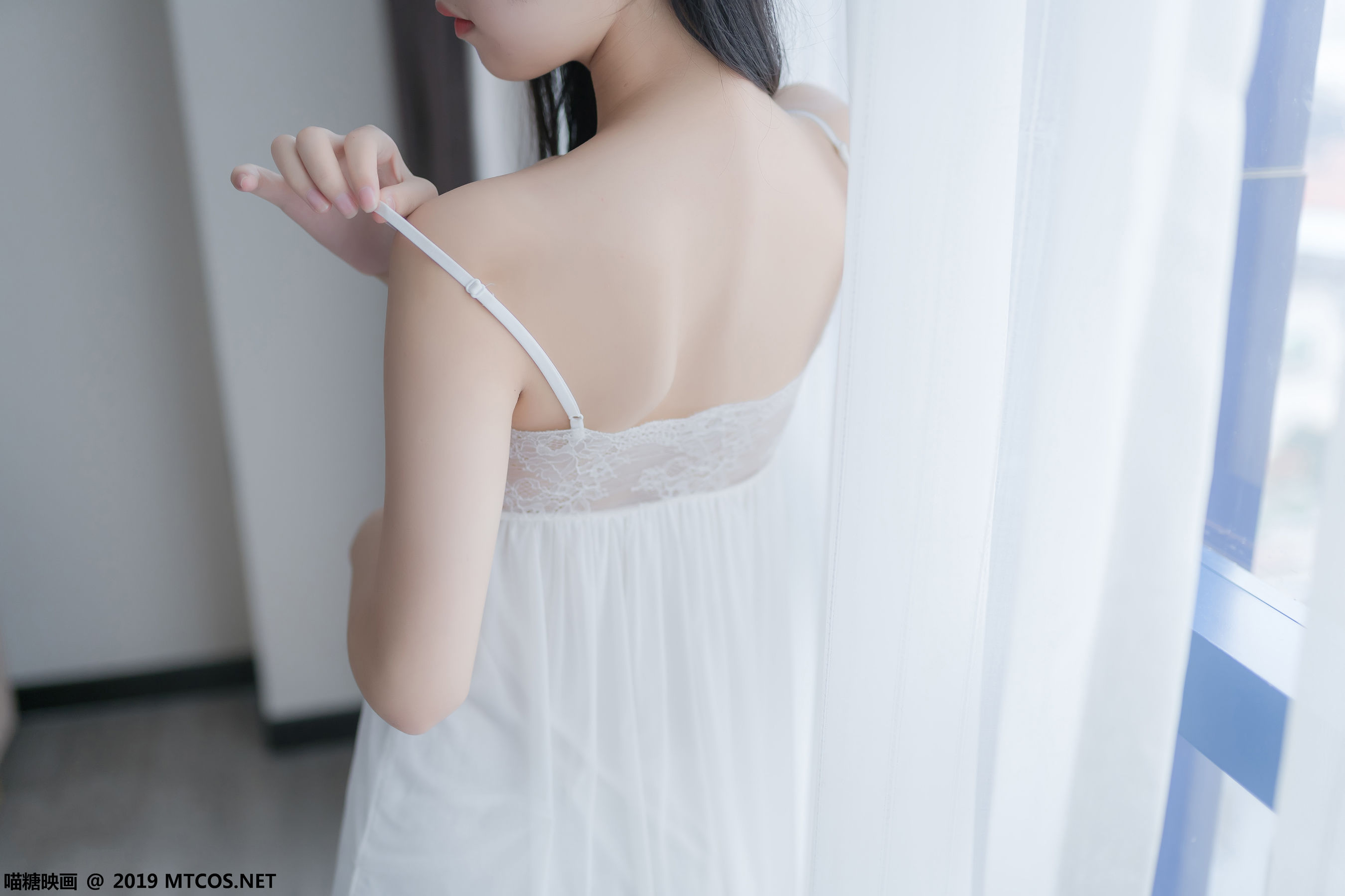 [喵糖映画] VOL.069 萌芽儿o0 - 白纱裙