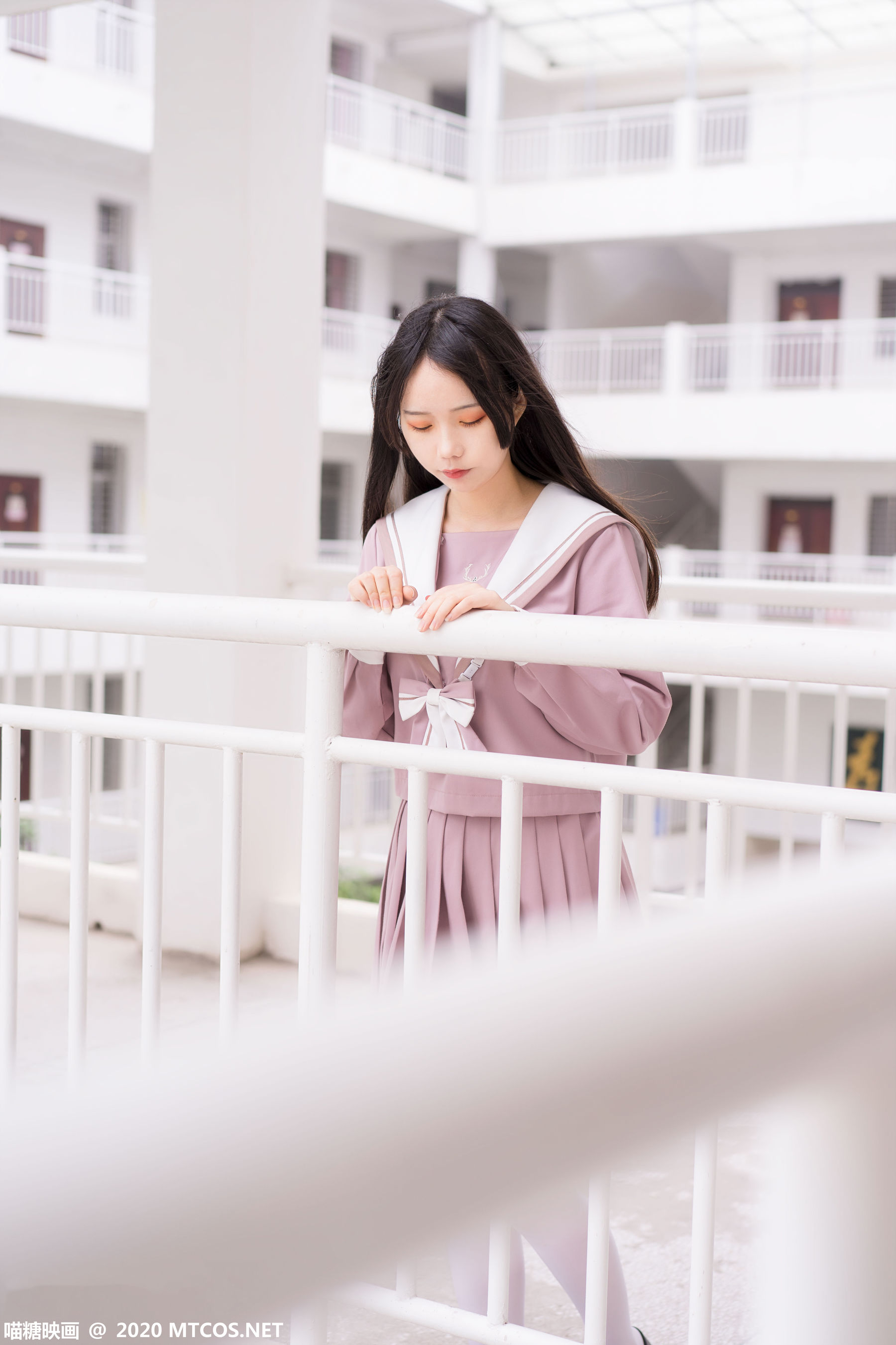 [喵糖映画] VOL.074 半度度度喵 - 粉色JK小姐姐
