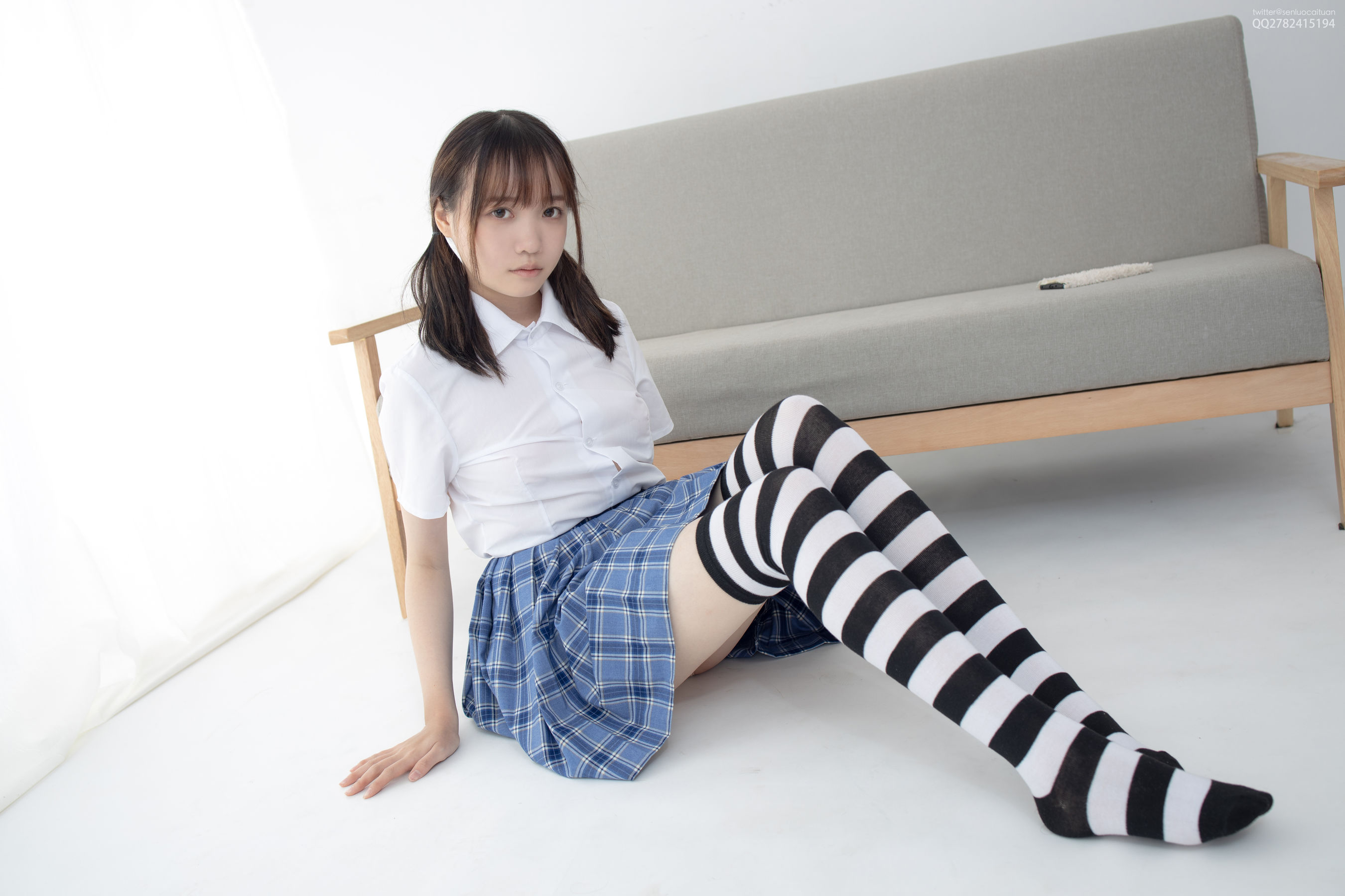 [森萝财团] JKFUN-045 Aika 黑白高筒