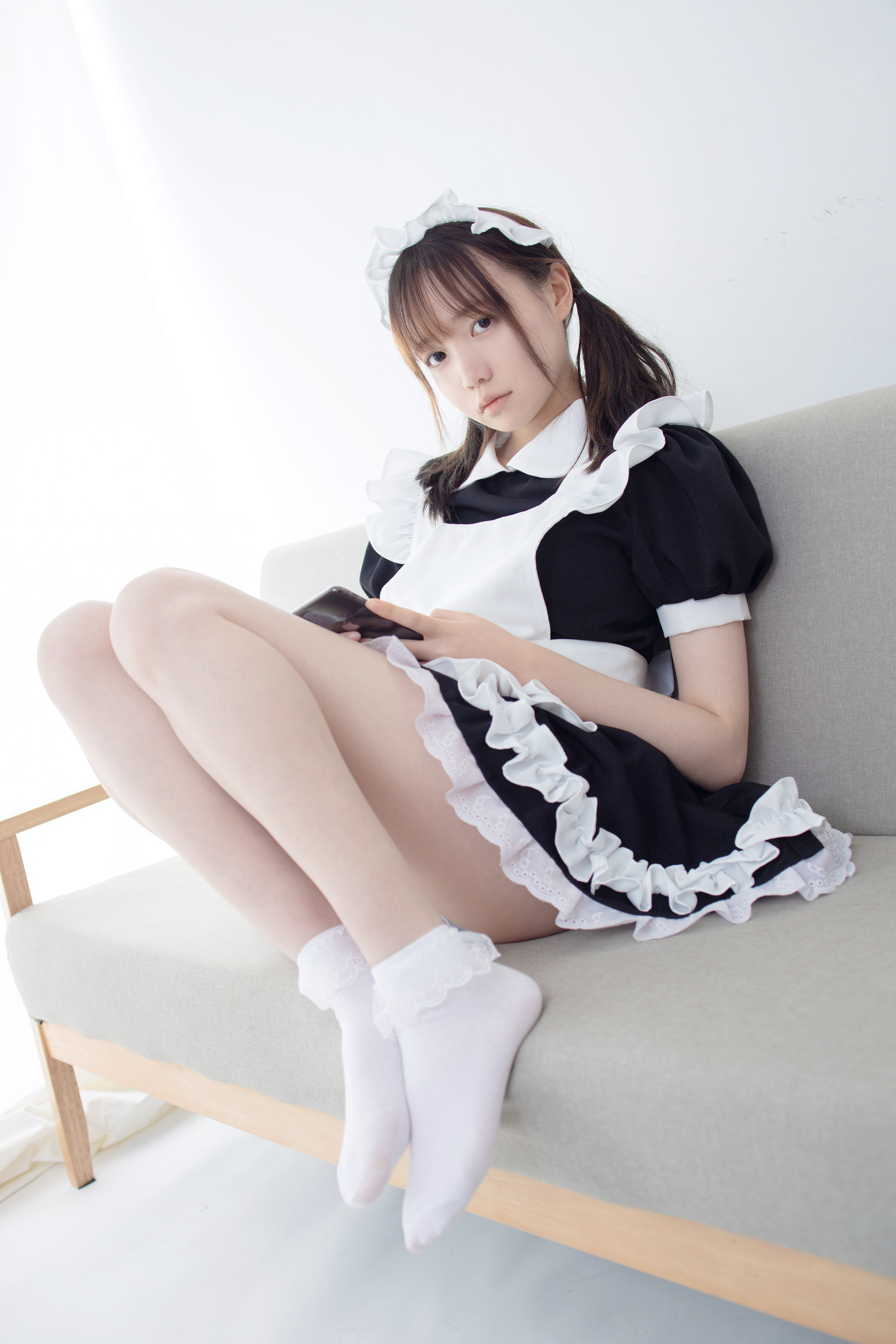 [森萝财团] JKFUN-053 Aika 蕾丝花边短袜女仆