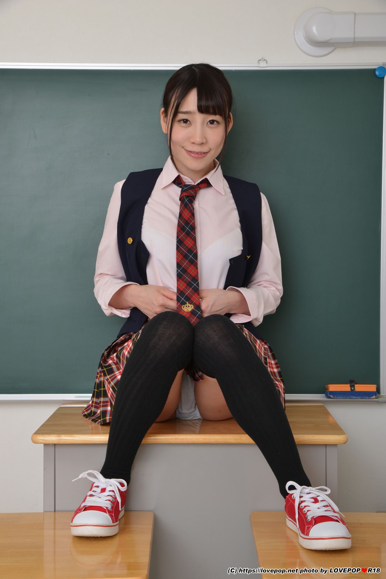 [LOVEPOP] Yui Tomita 富田優衣 Photoset 01
