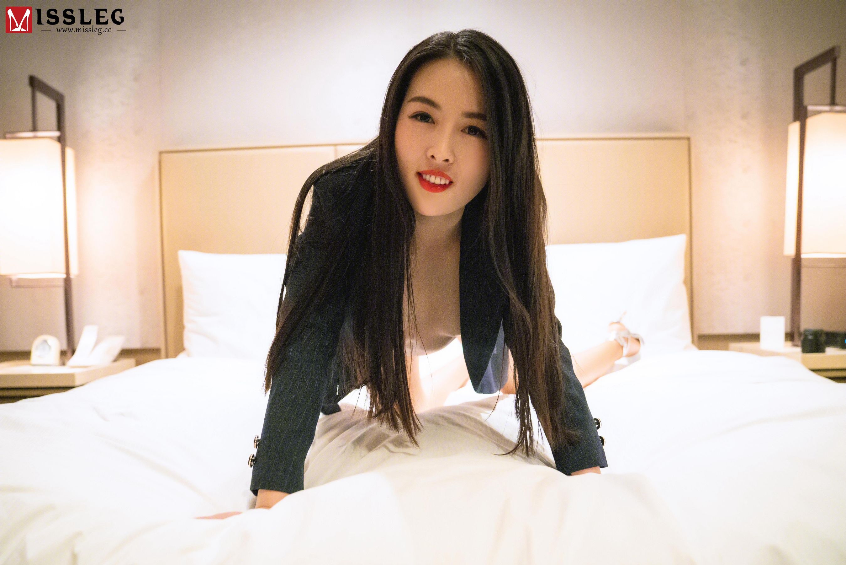[蜜丝MISSLEG] N017 晨雨&琪琪 《压制》
