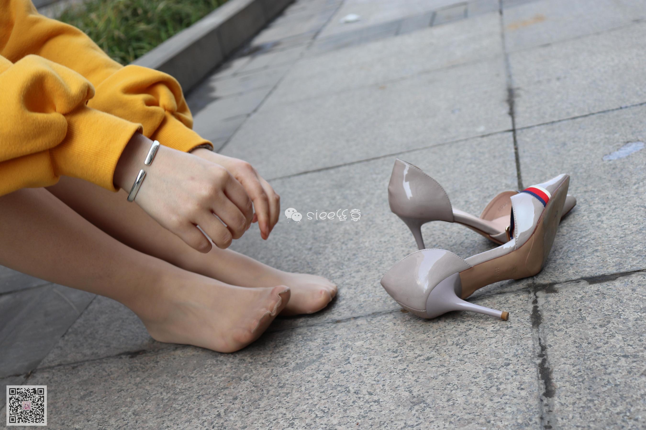 [丝意SIEE] No.064 依依 高跟肉丝