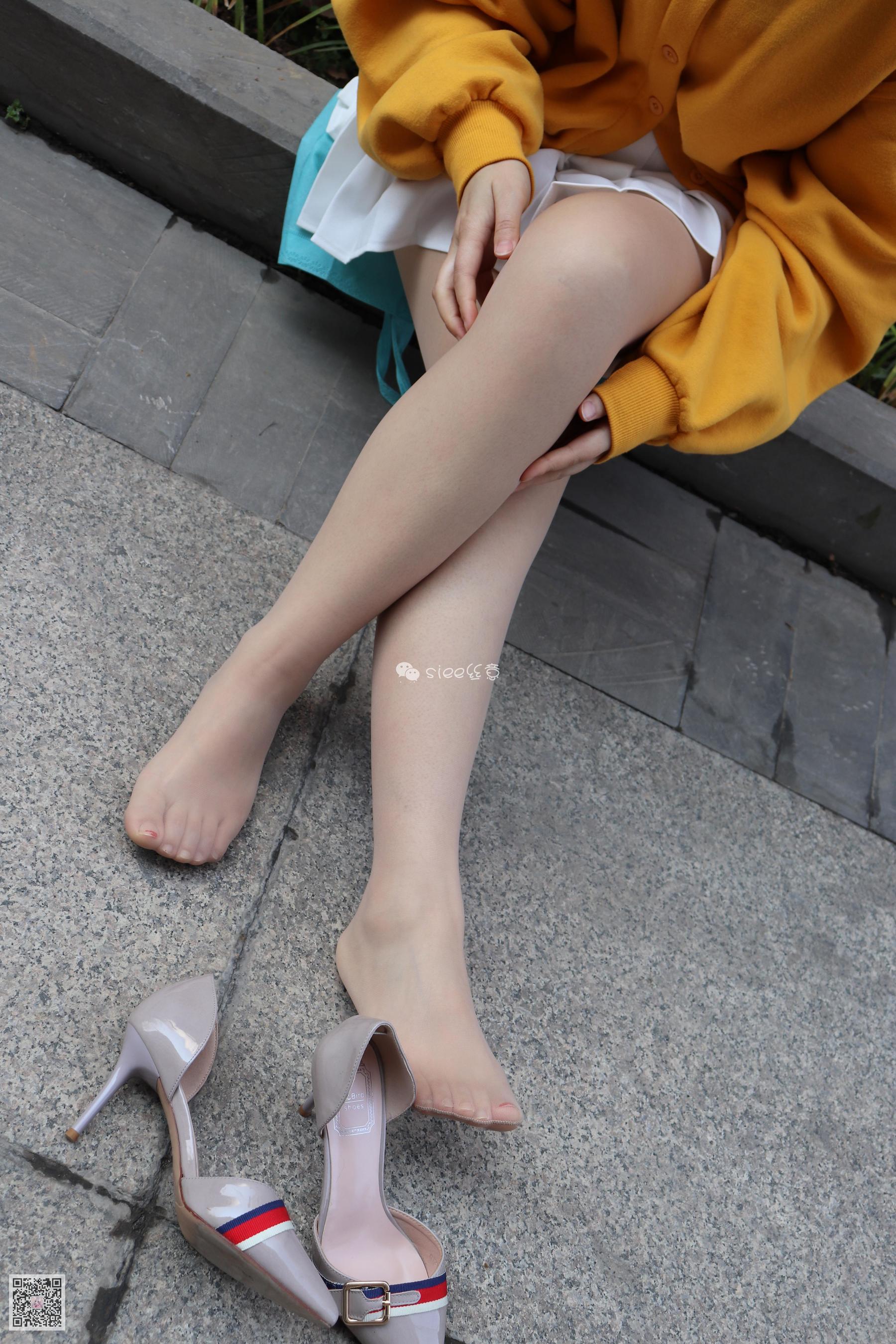 [丝意SIEE] No.064 依依 高跟肉丝