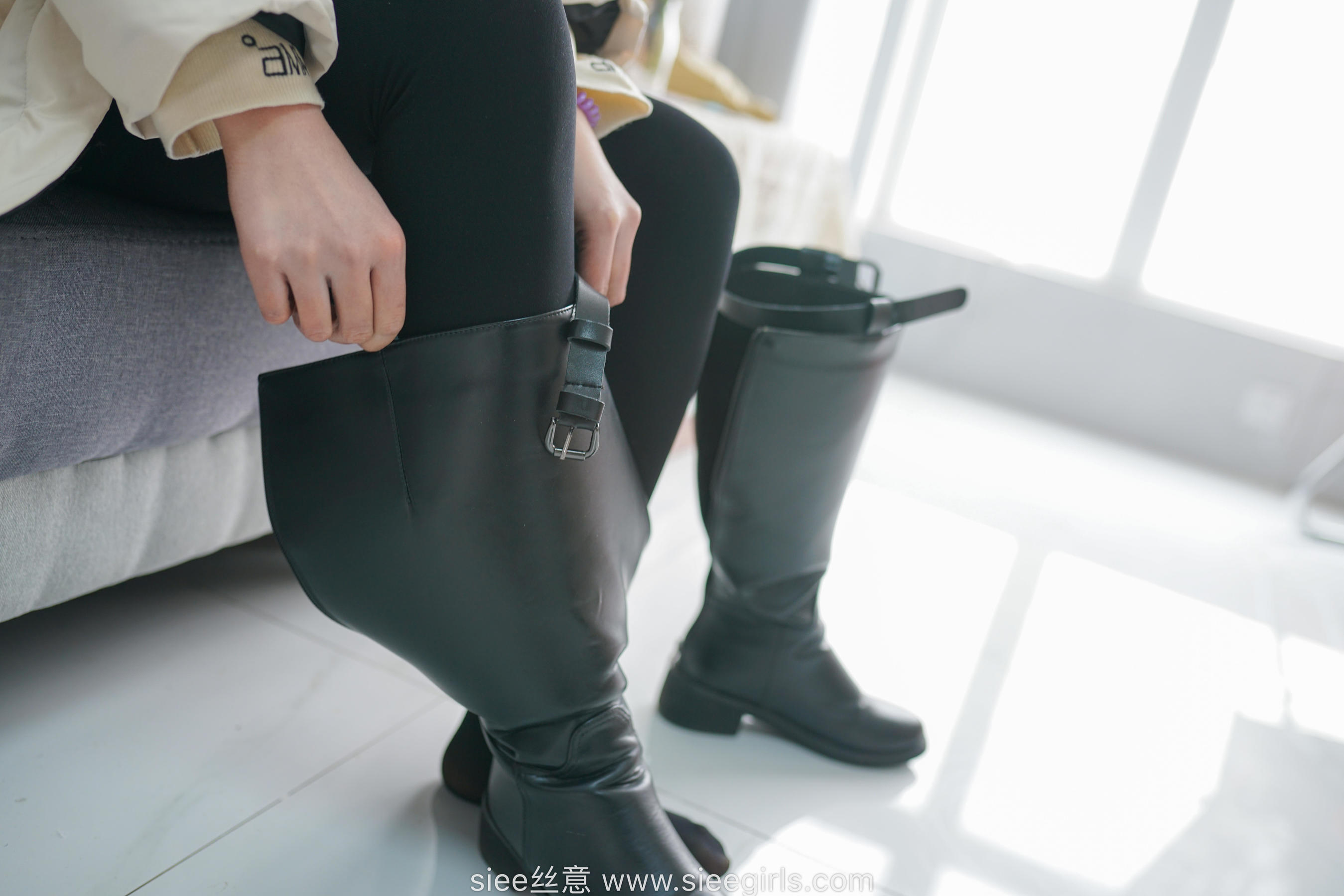[丝意SIEE] No.436 楠楠 越爱你，越低到尘埃里