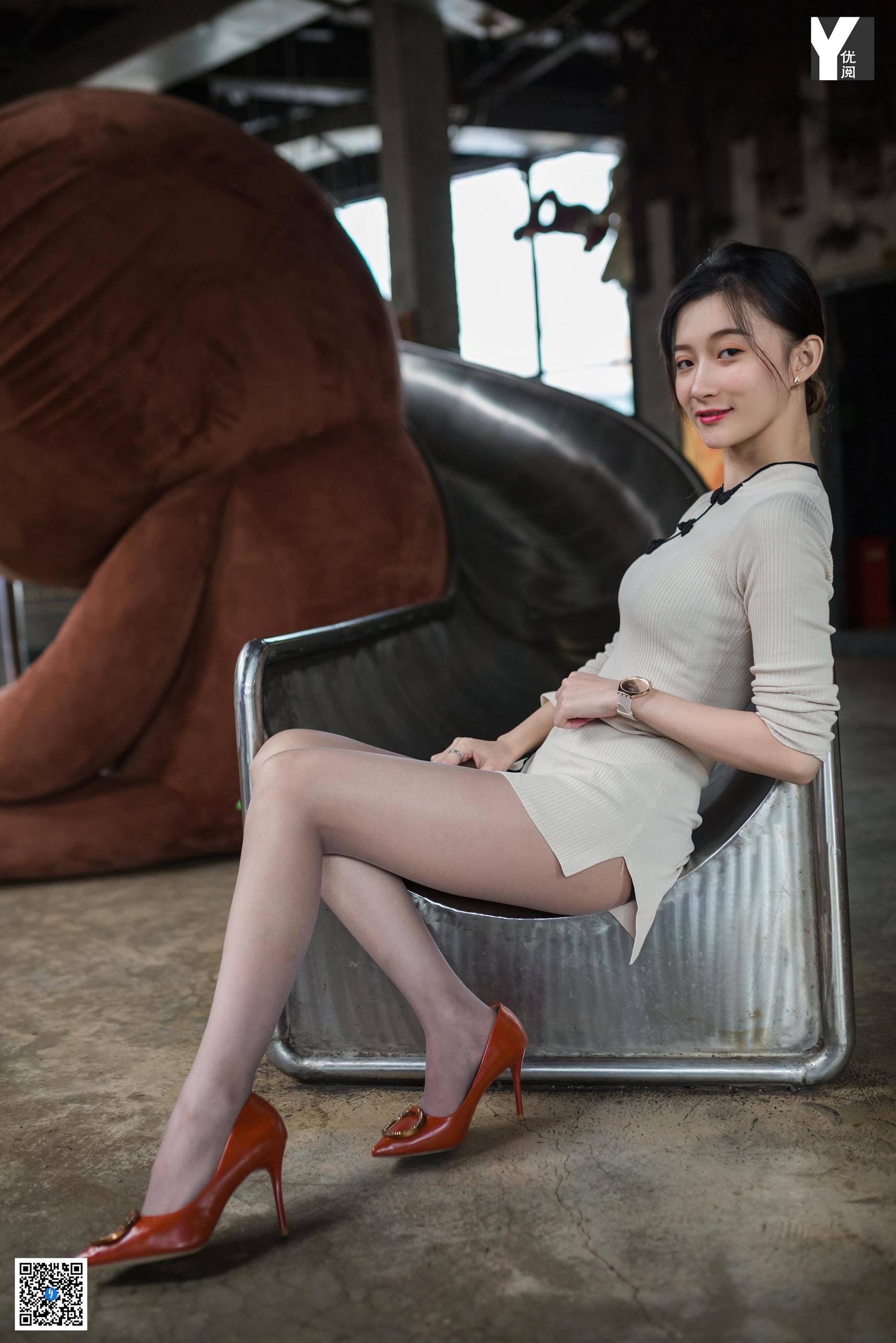 [异思趣向IESS] 模特 秋秋 《布朗熊之恋》