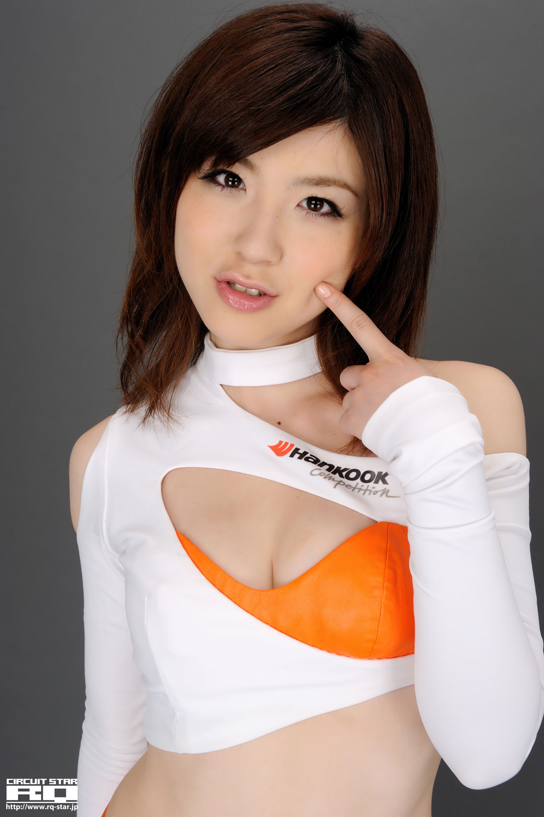 [RQ-STAR] NO.00364 荒木よし穂 Race Queen 写真集