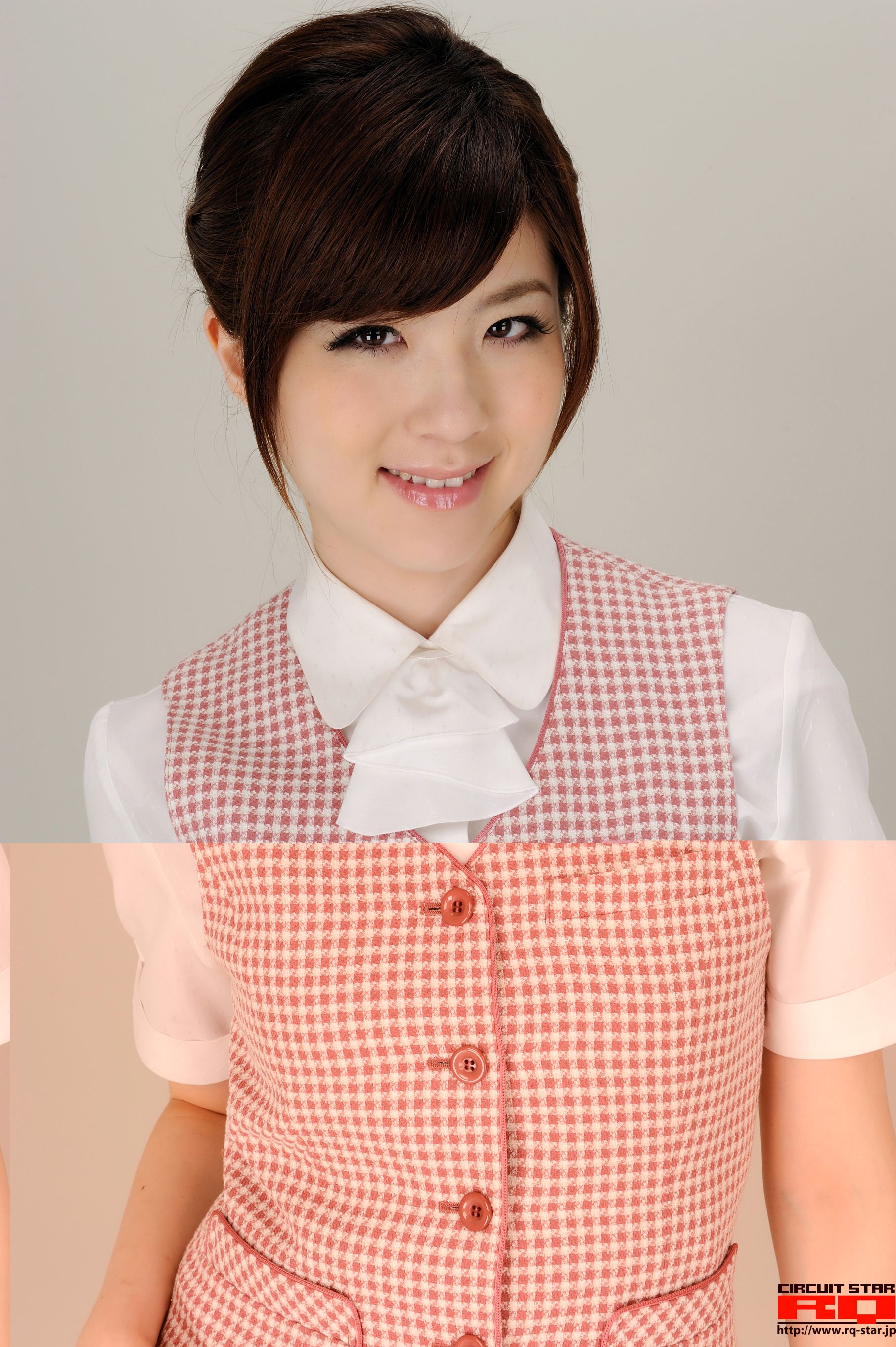 [RQ-STAR] NO.00365 荒木よし穂 Office Lady 办公室女郎 写真集