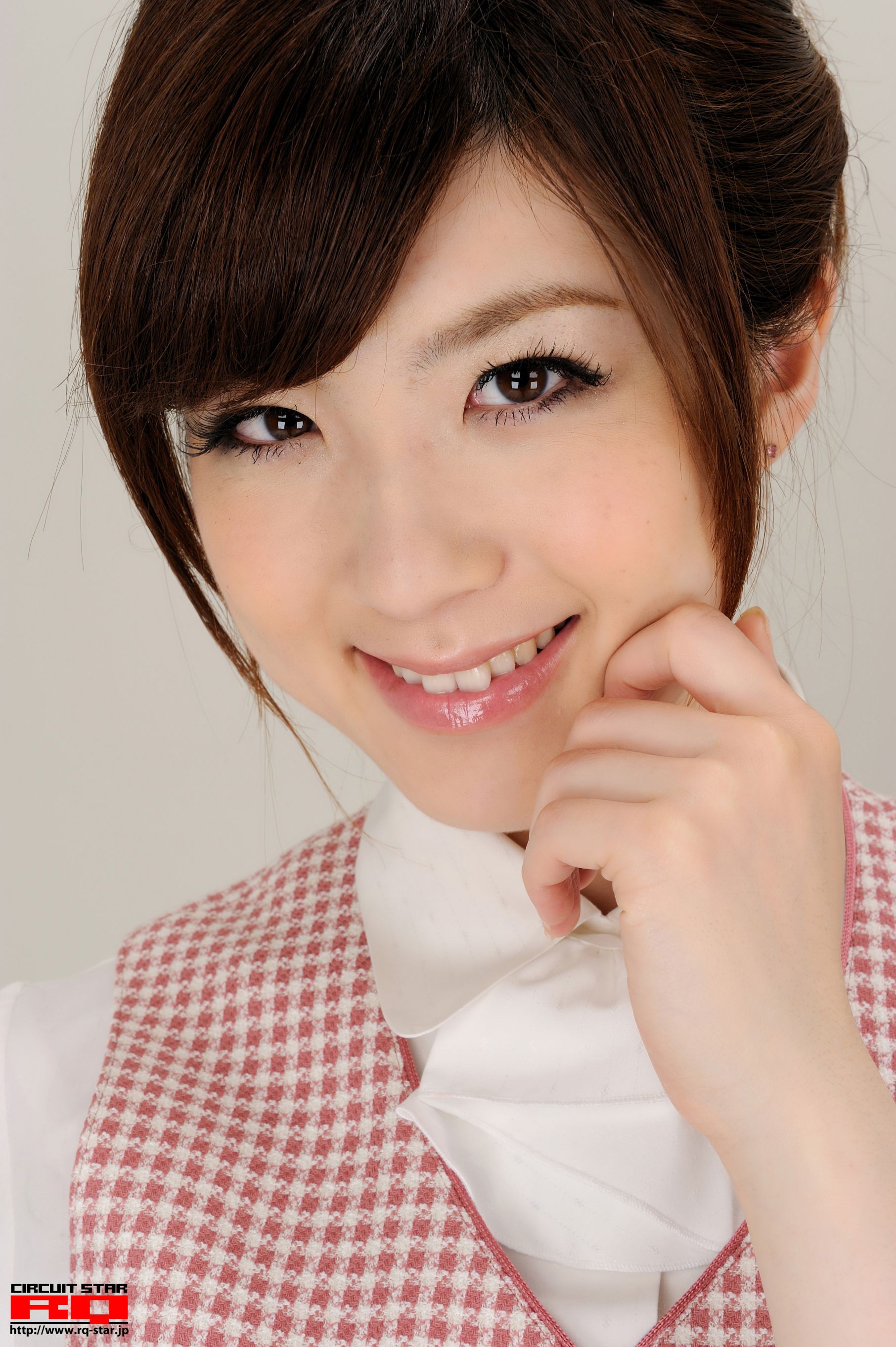 [RQ-STAR] NO.00365 荒木よし穂 Office Lady 办公室女郎 写真集