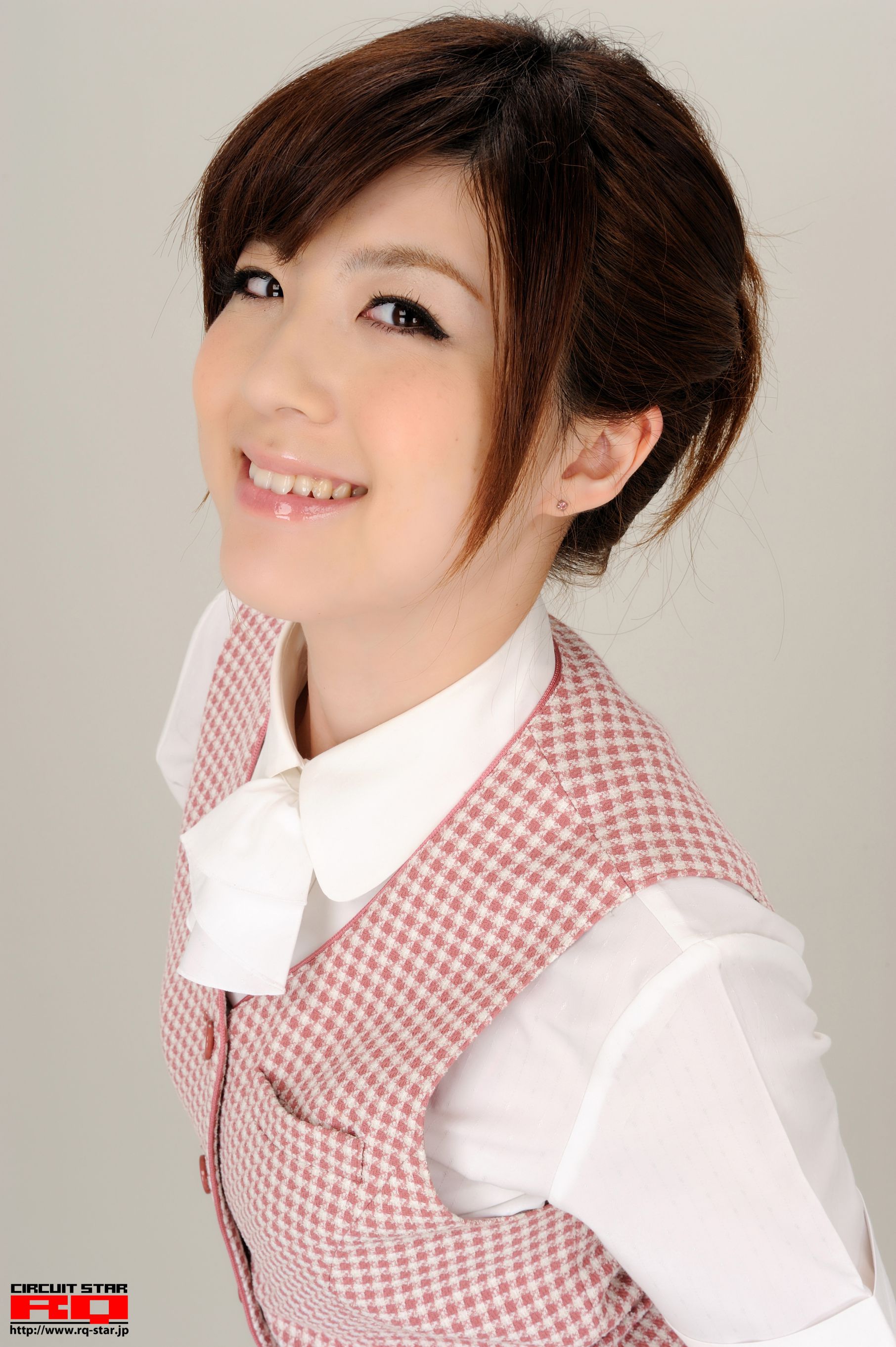 [RQ-STAR] NO.00365 荒木よし穂 Office Lady 办公室女郎 写真集