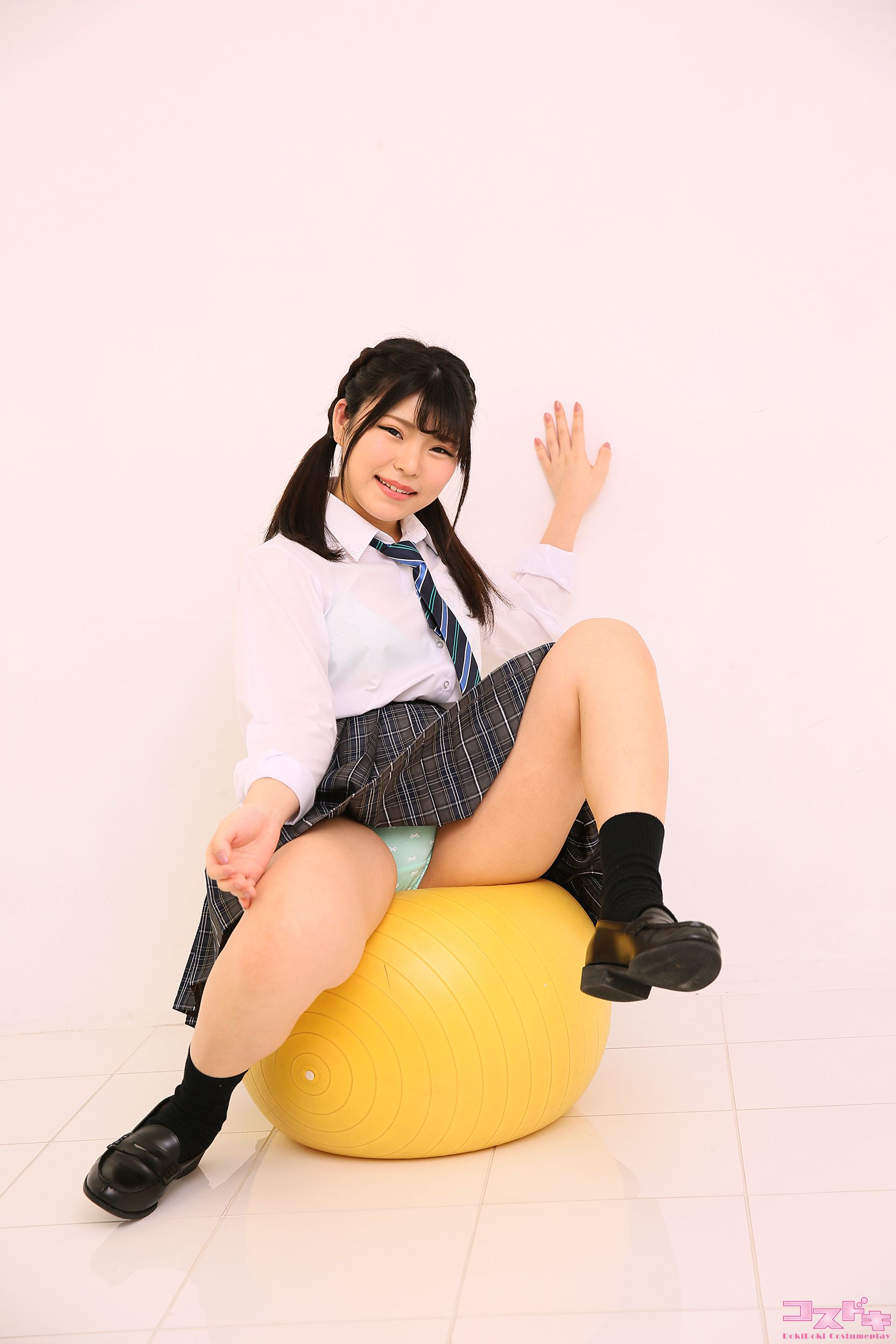 [Cosdoki] Yua Shirota 城田ゆあ shirotayua_pic_seifukutie1+2