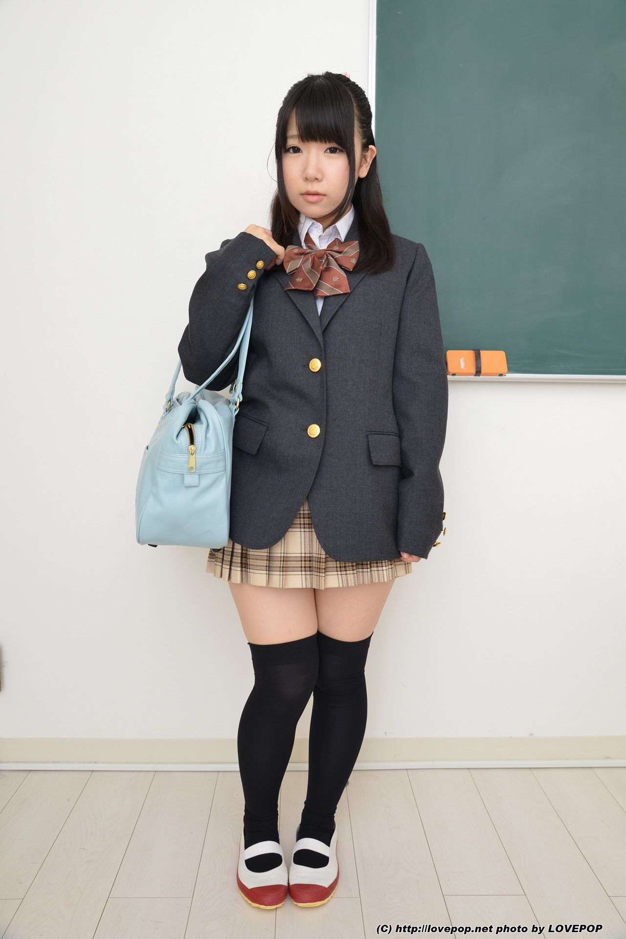 [LOVEPOP] Aisu Kokoa 愛須心亜 Photoset 06