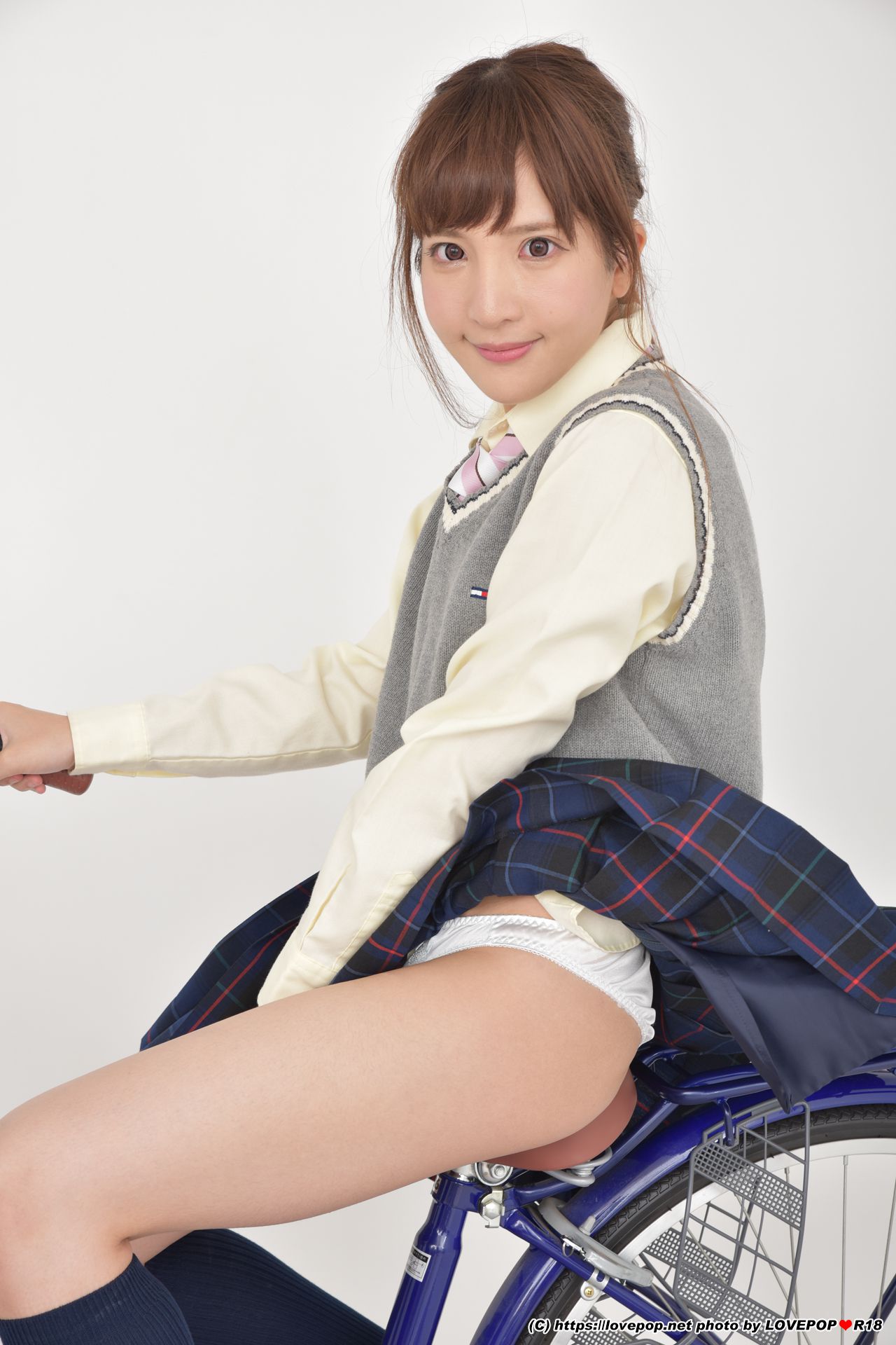 [LOVEPOP] Ayami Shionogi 汐乃木あやみ Photoset 04