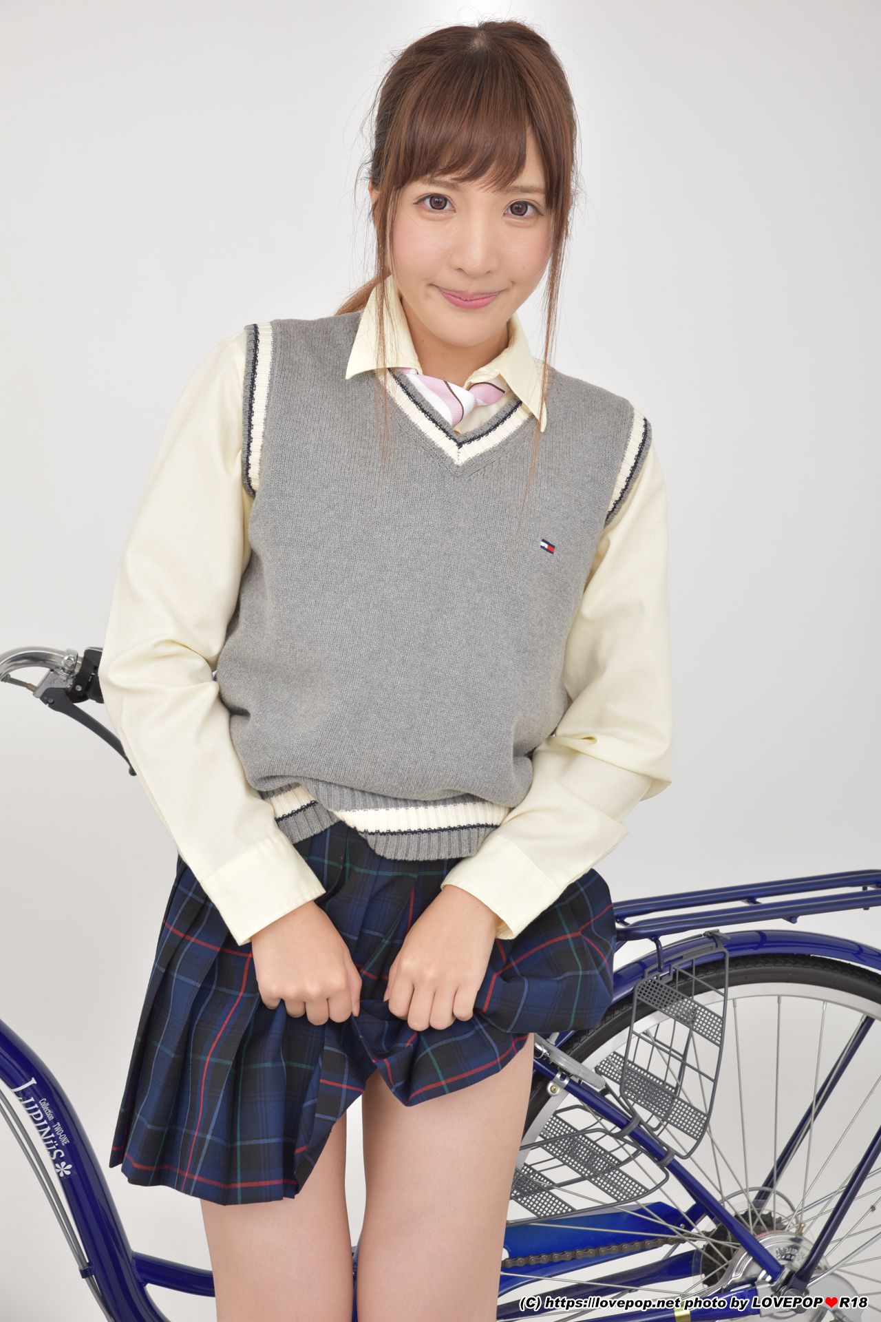 [LOVEPOP] Ayami Shionogi 汐乃木あやみ Photoset 04