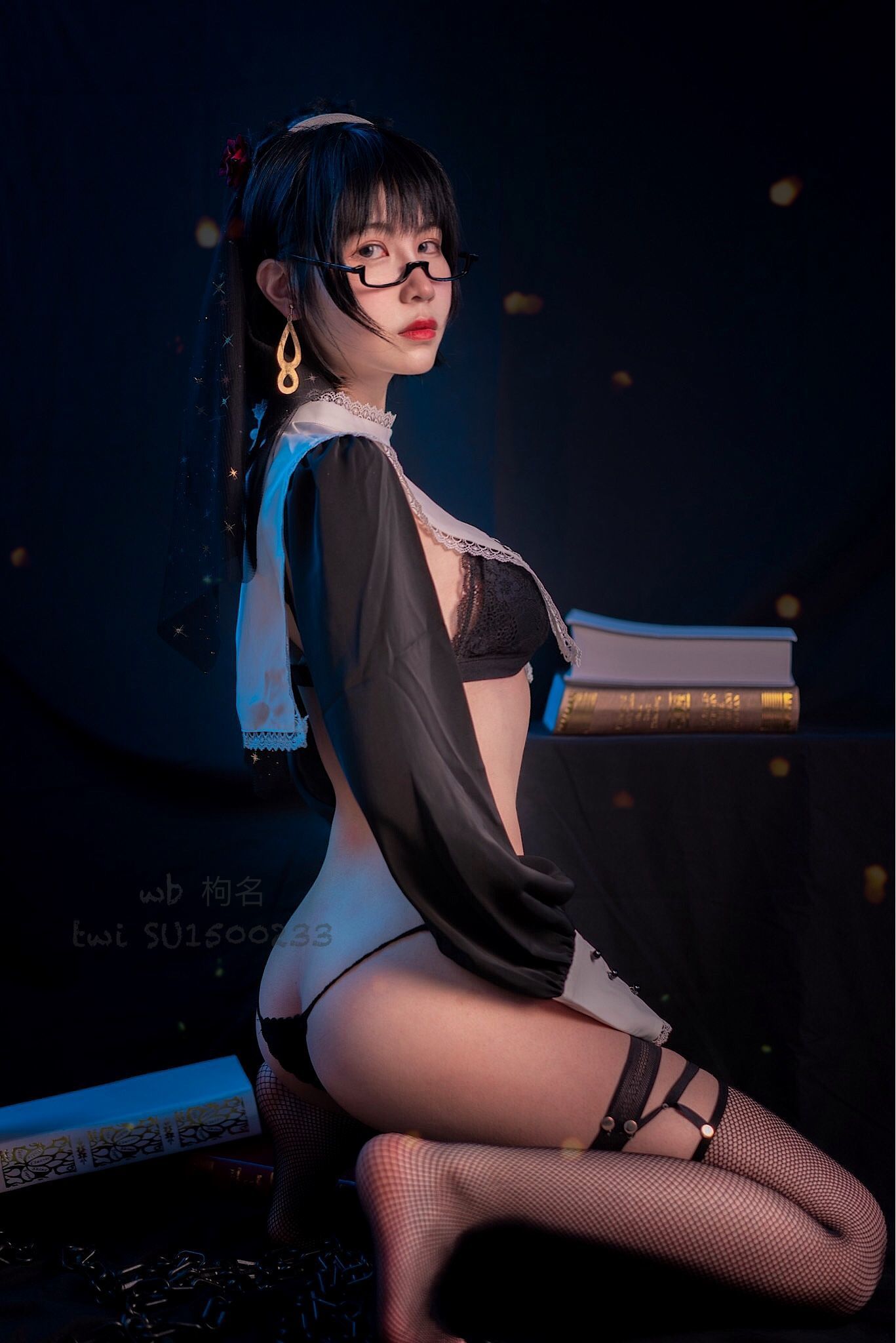 COSER美女逐月su 修女