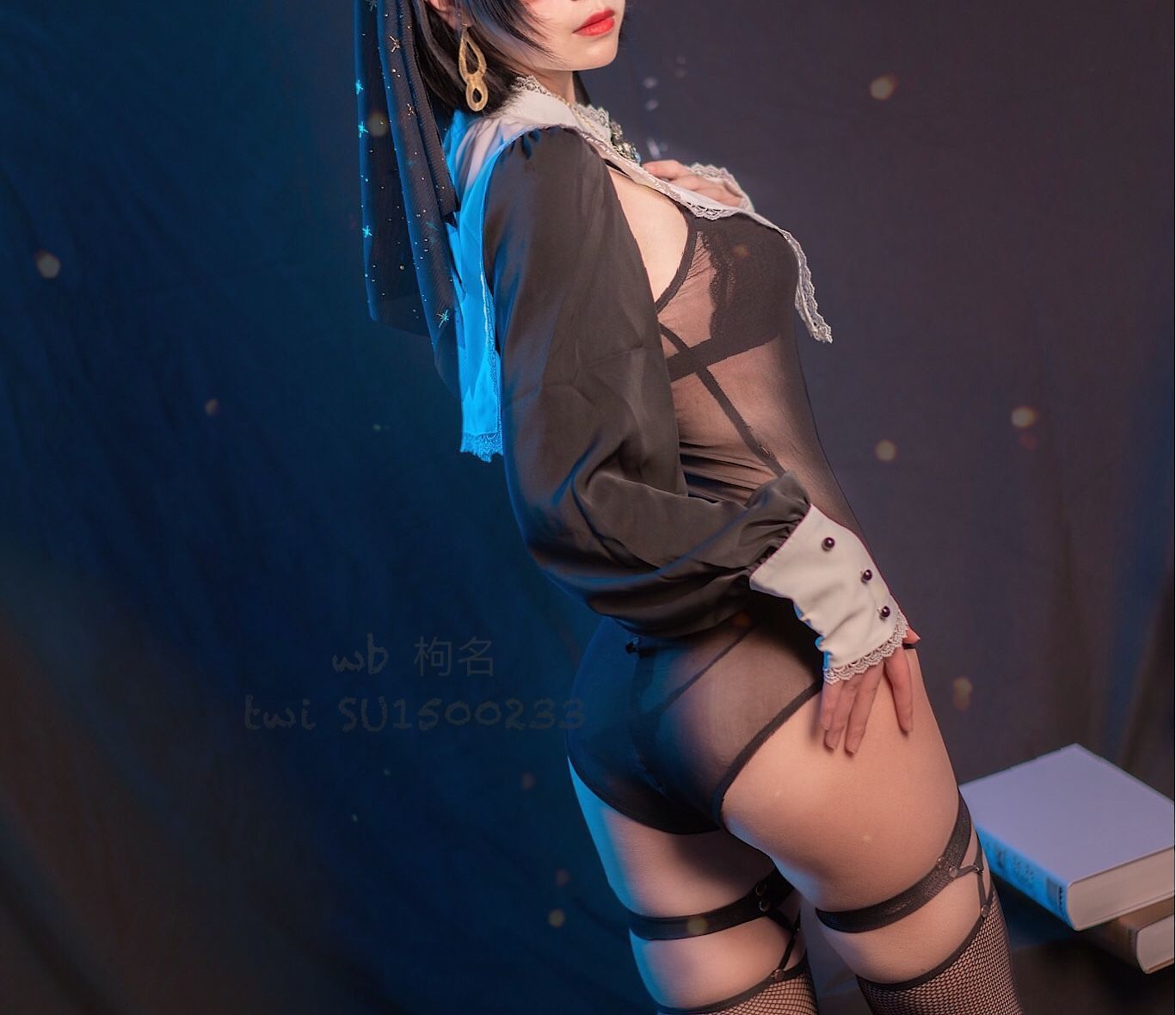 COSER美女逐月su 修女