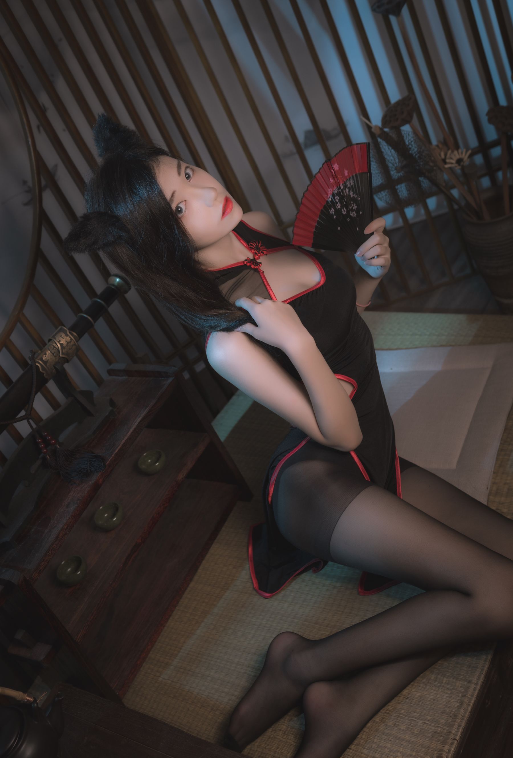 动漫博主南桃Momoko 黑旗袍