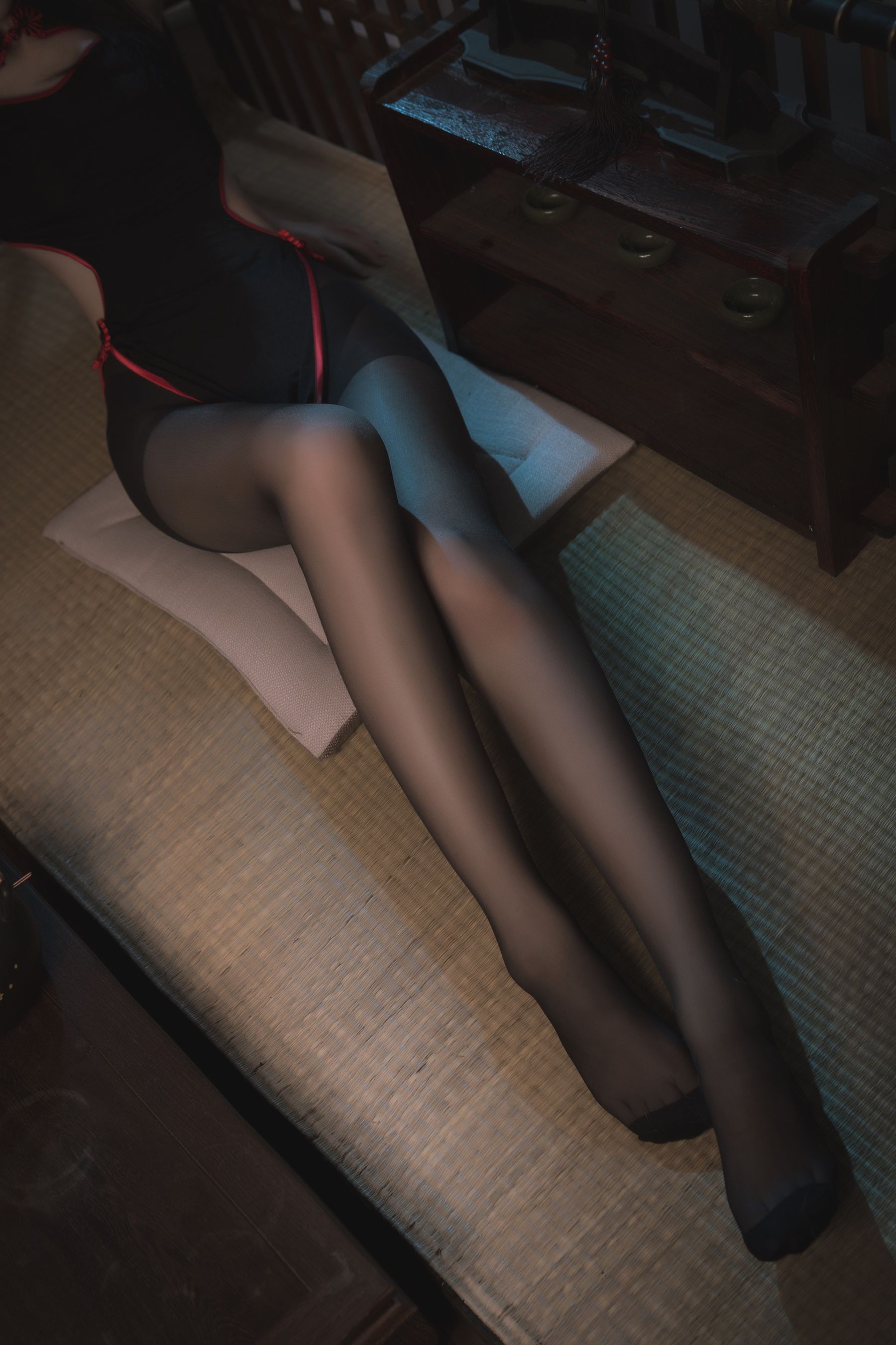 动漫博主南桃Momoko 黑旗袍