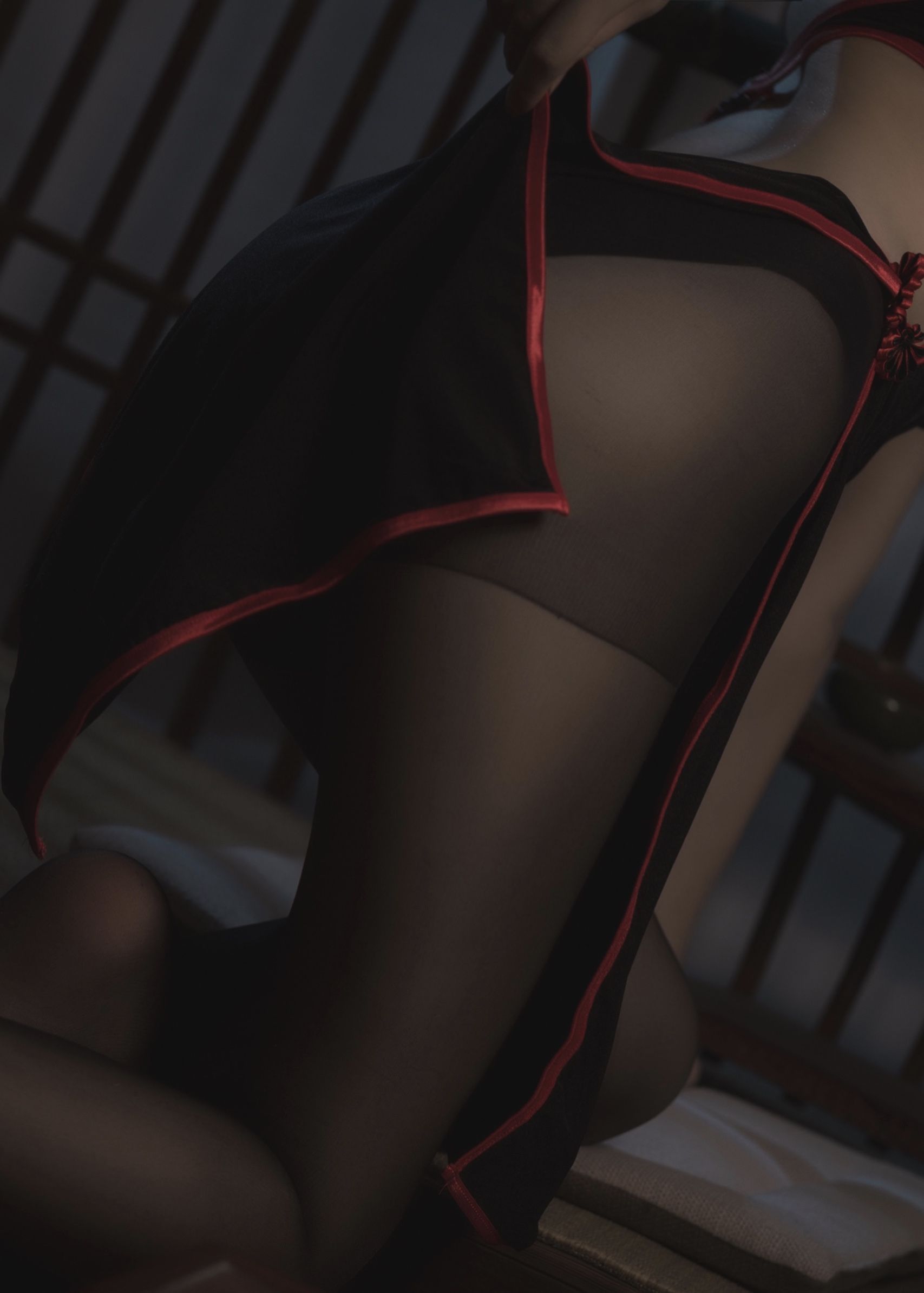 动漫博主南桃Momoko 黑旗袍