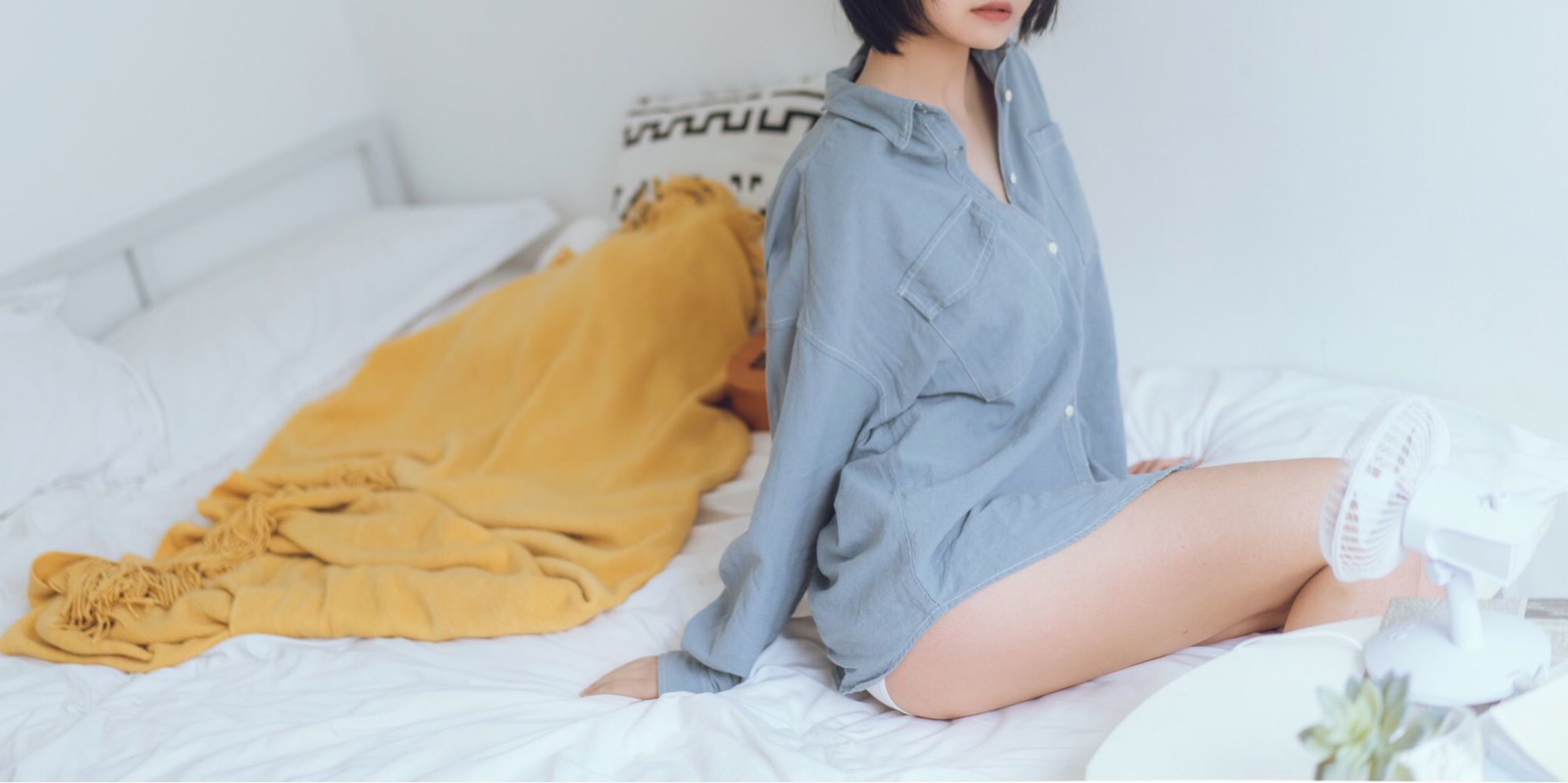 COSER美女逐月su 蓝色衬衫
