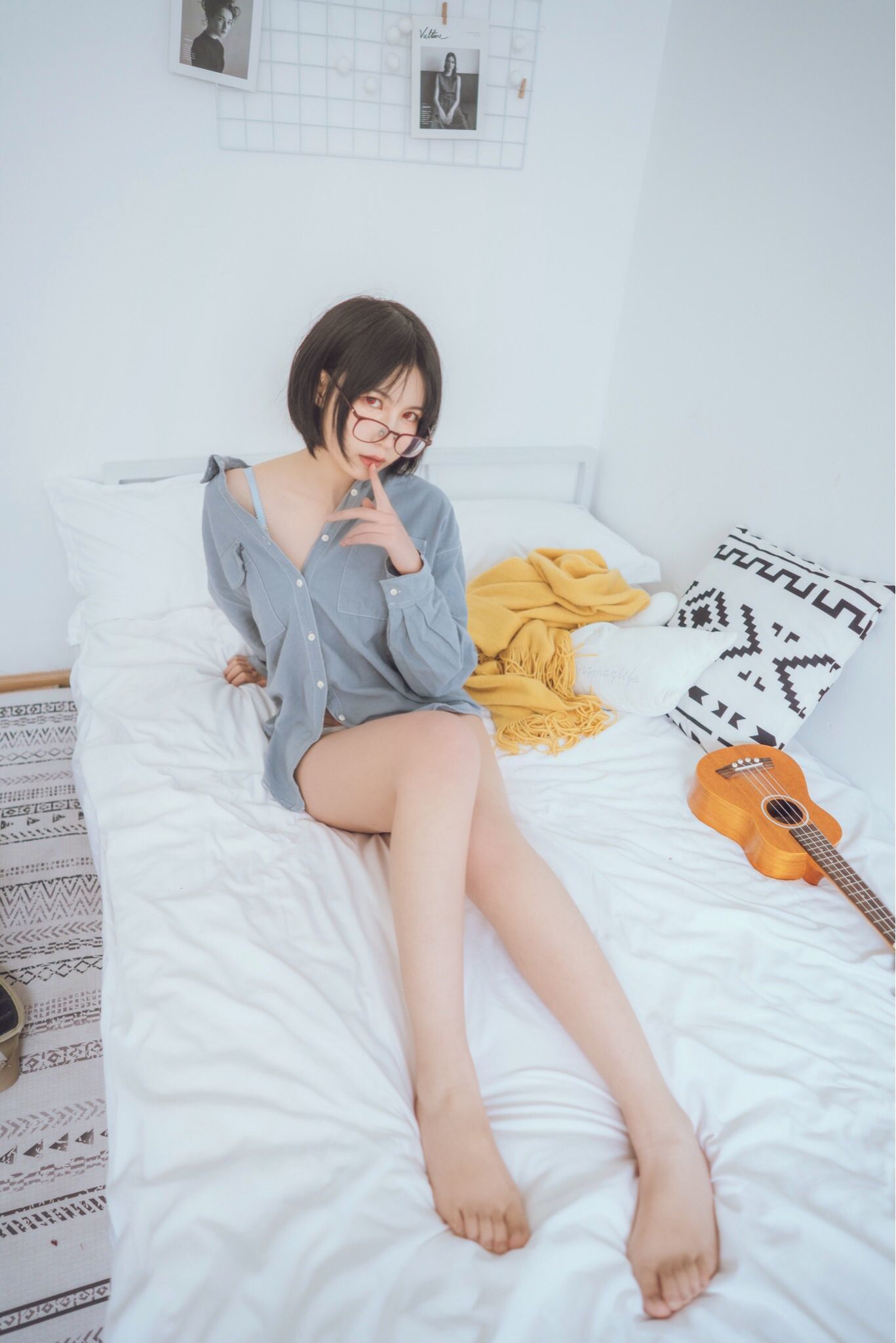 COSER美女逐月su 蓝色衬衫