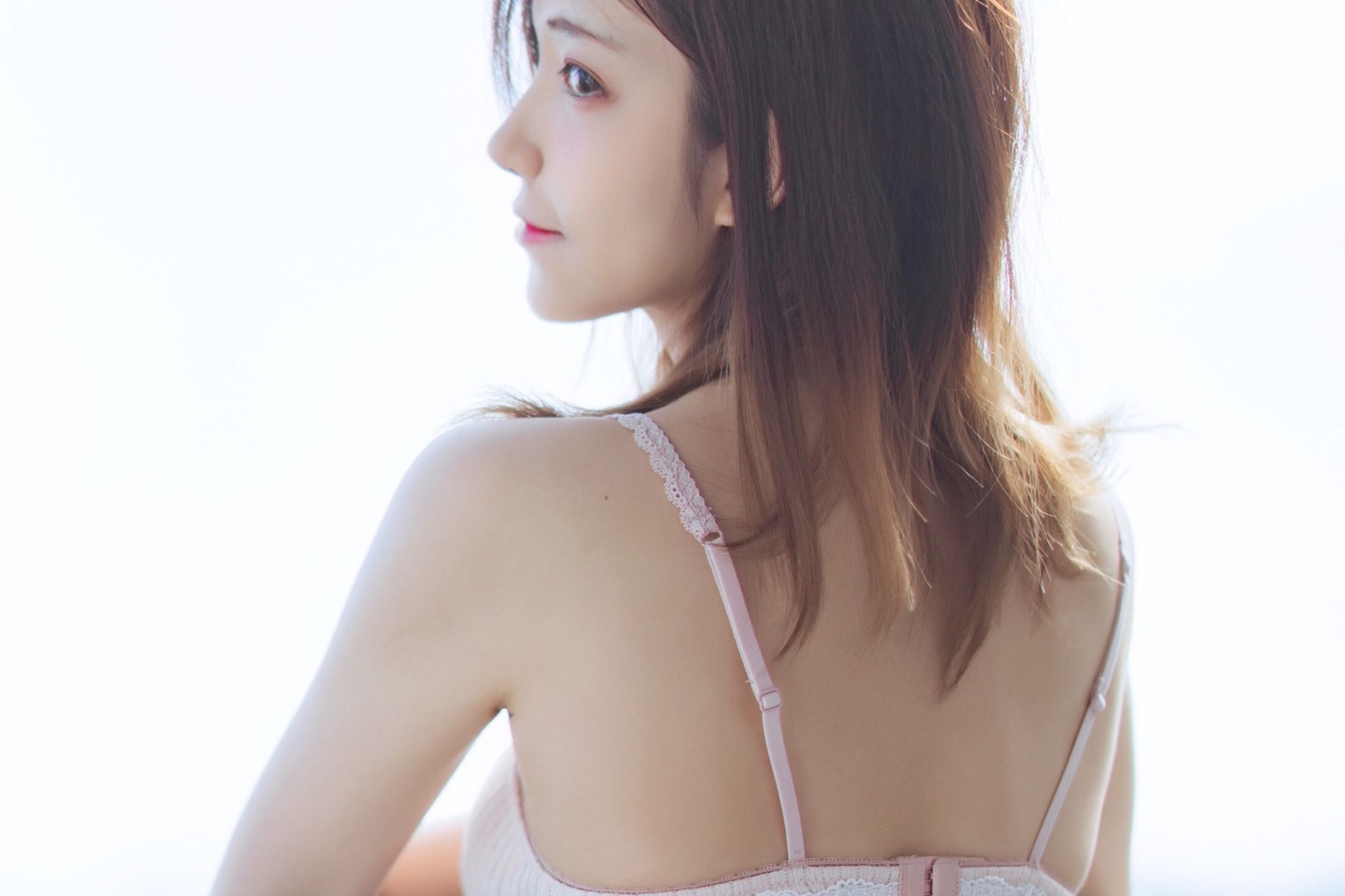 动漫博主南桃Momoko 粉色内衣