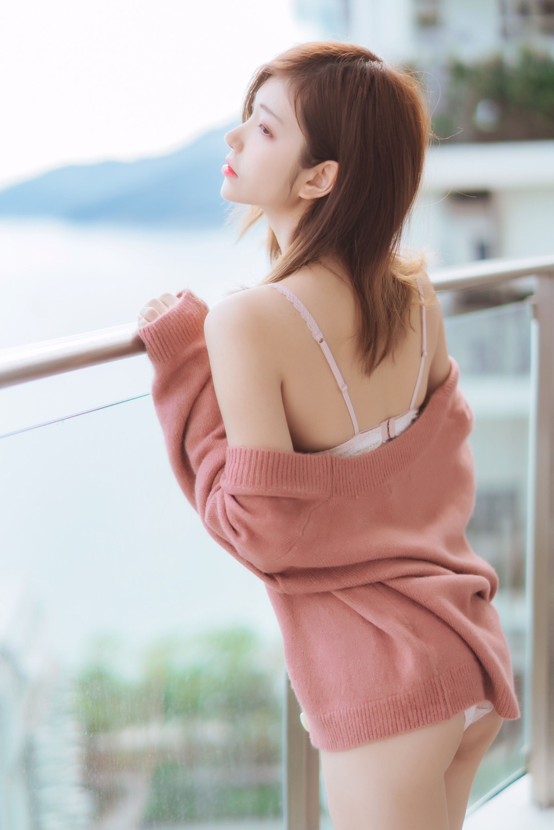动漫博主南桃Momoko 粉色内衣