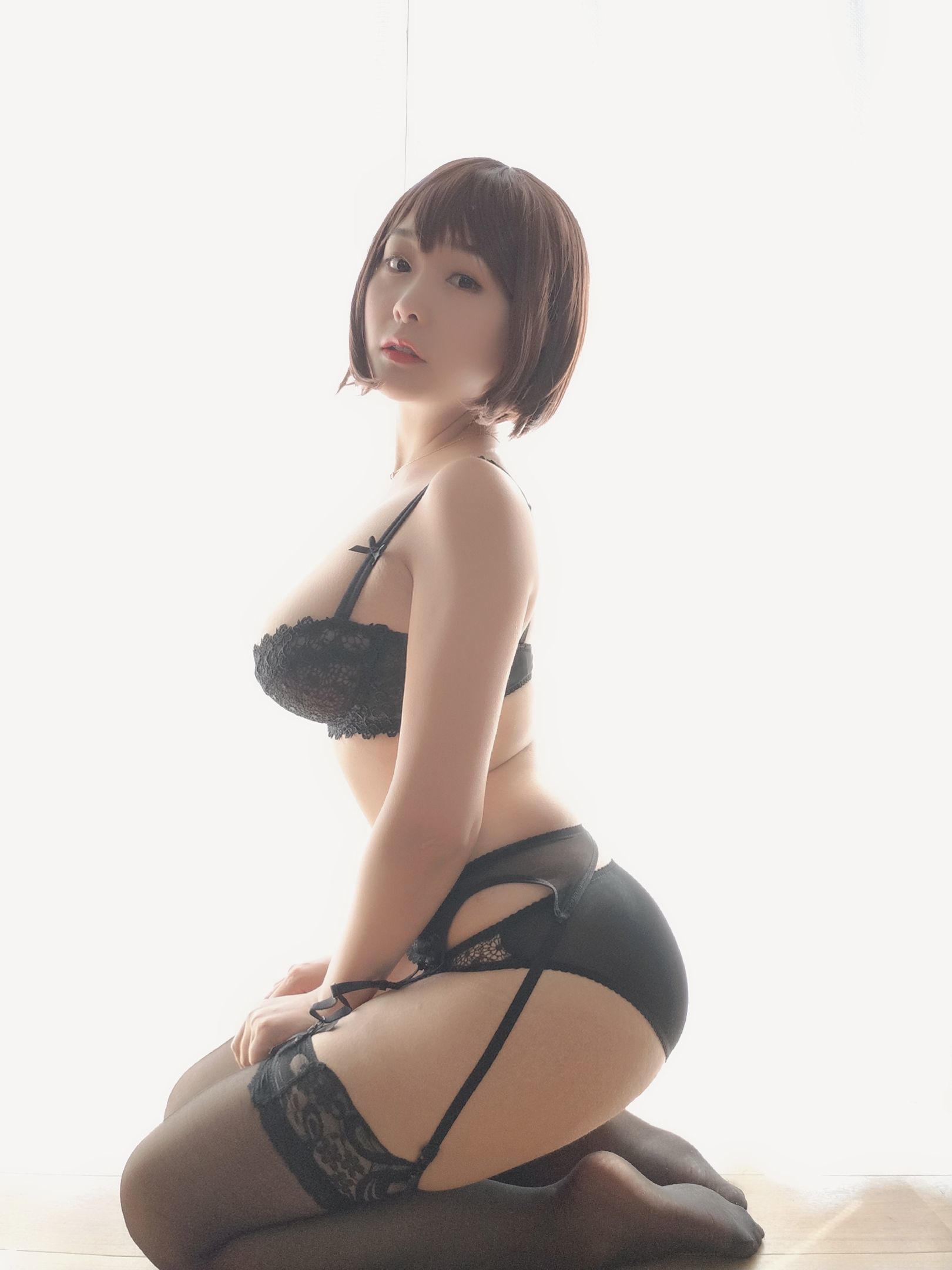 性感Coser三刀刀Miido 黑色蕾丝内衣