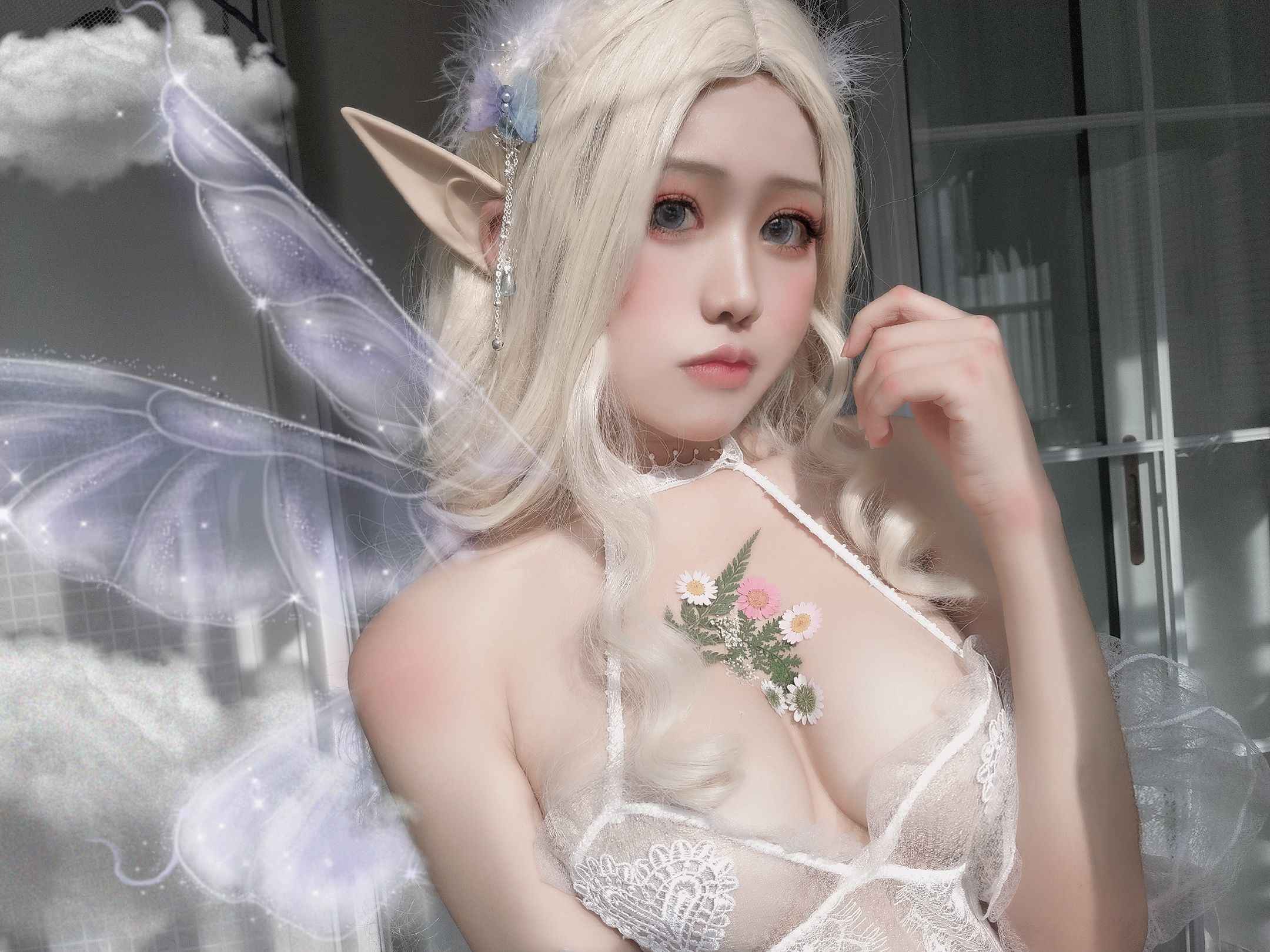 一笑芳香沁写真 少女与花