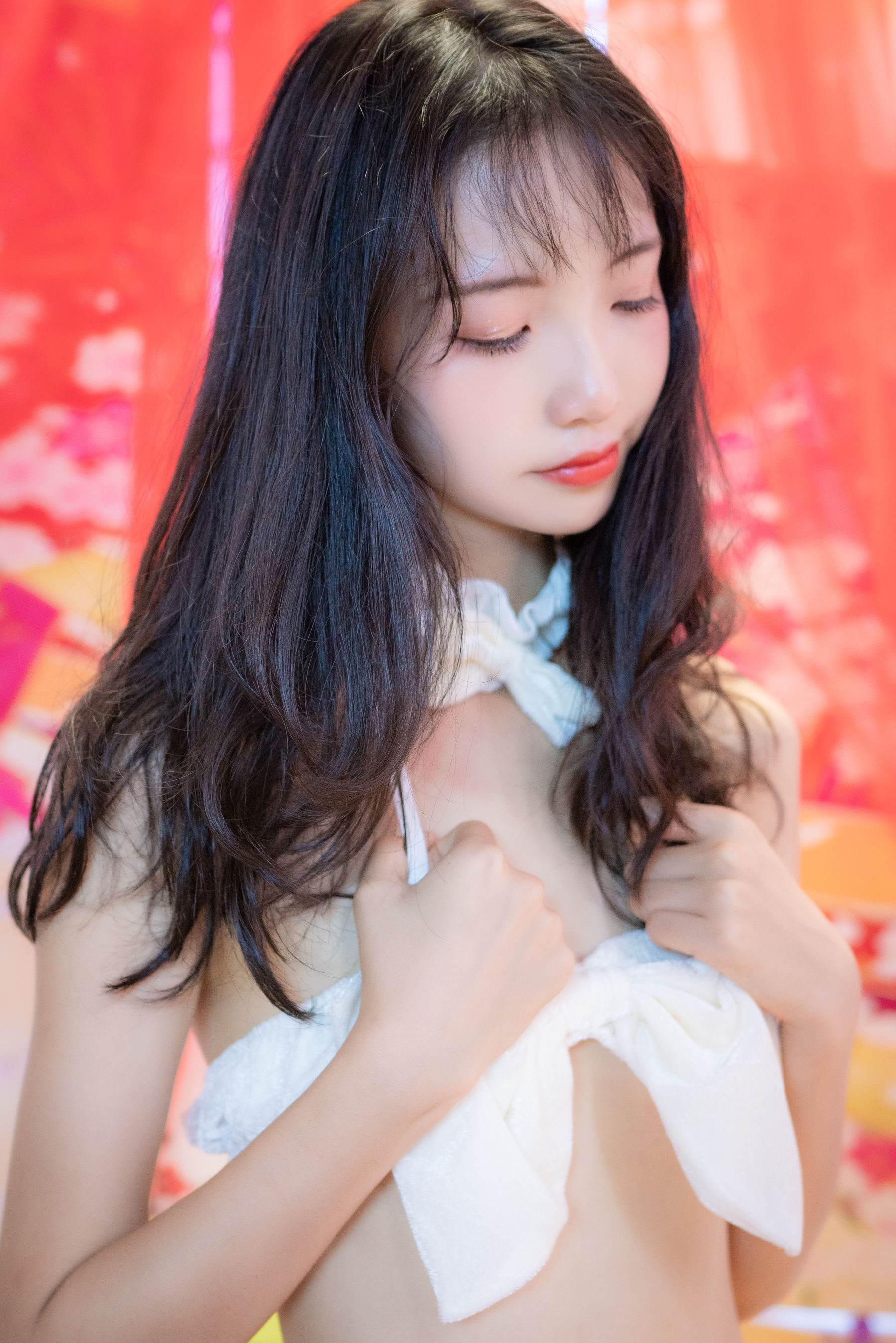 清纯妹子西瓜 白猫咪内衣