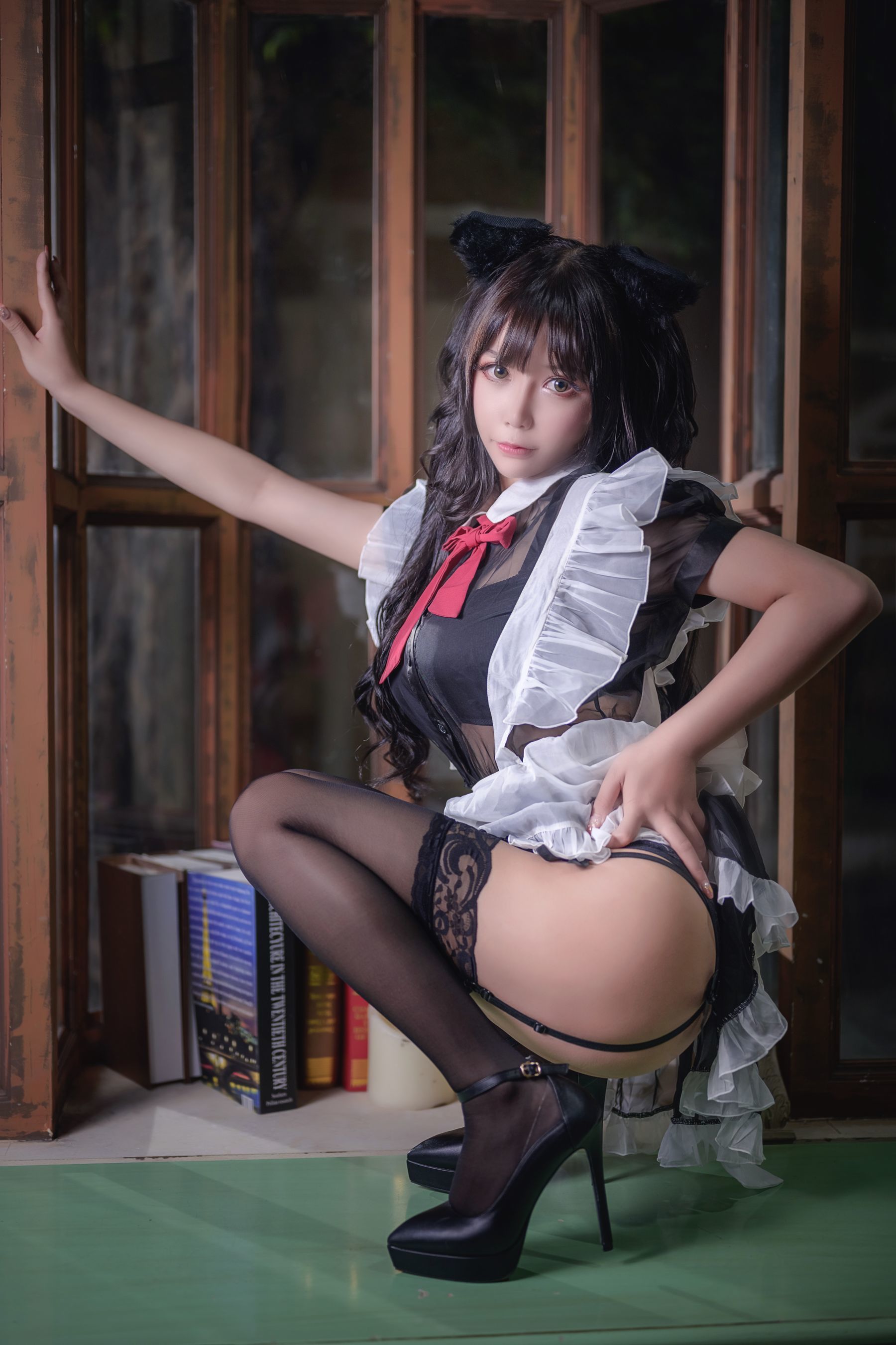 二次元妹子抱走莫子aa 黑丝猫咪小女仆