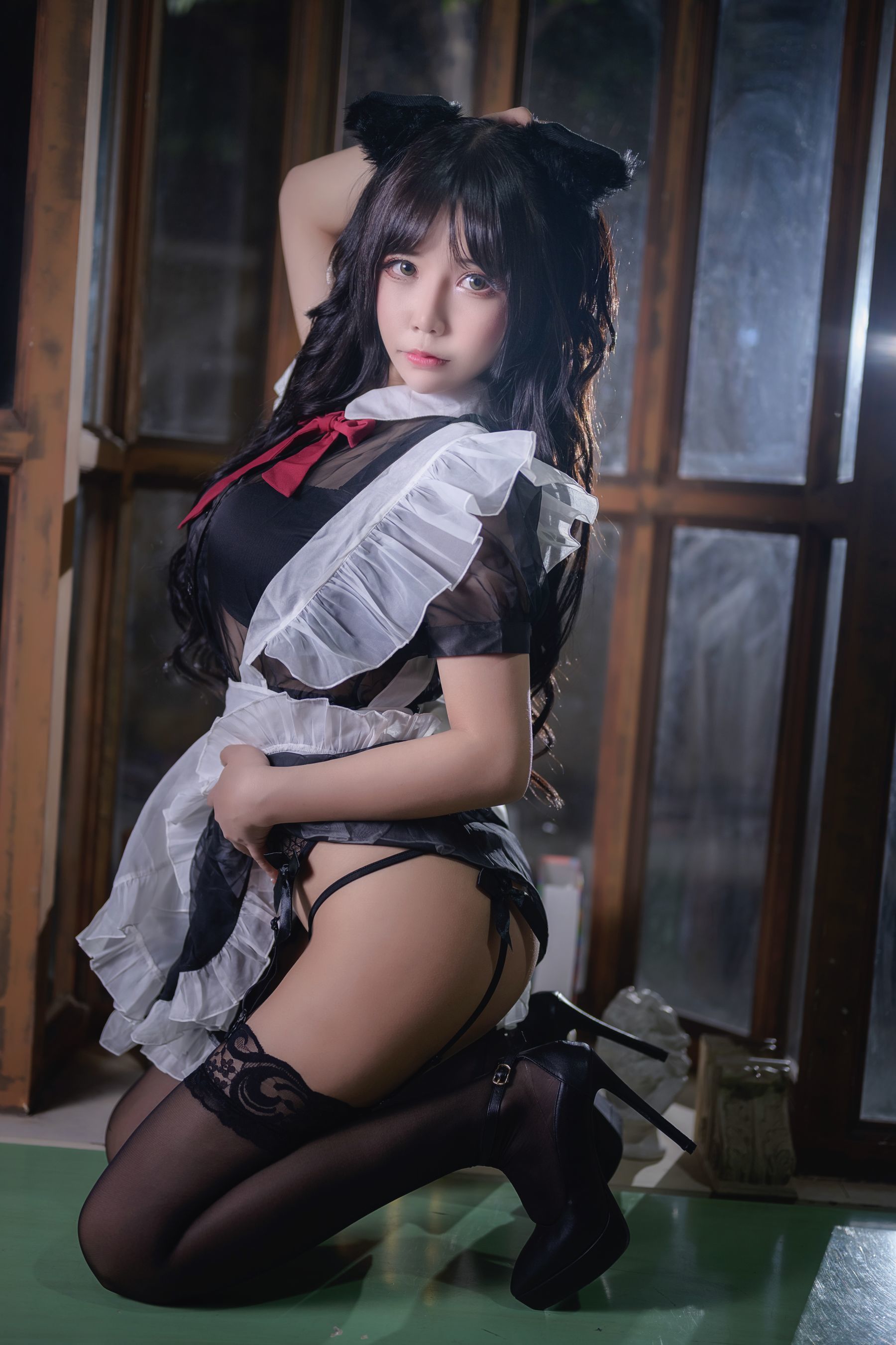 二次元妹子抱走莫子aa 黑丝猫咪小女仆
