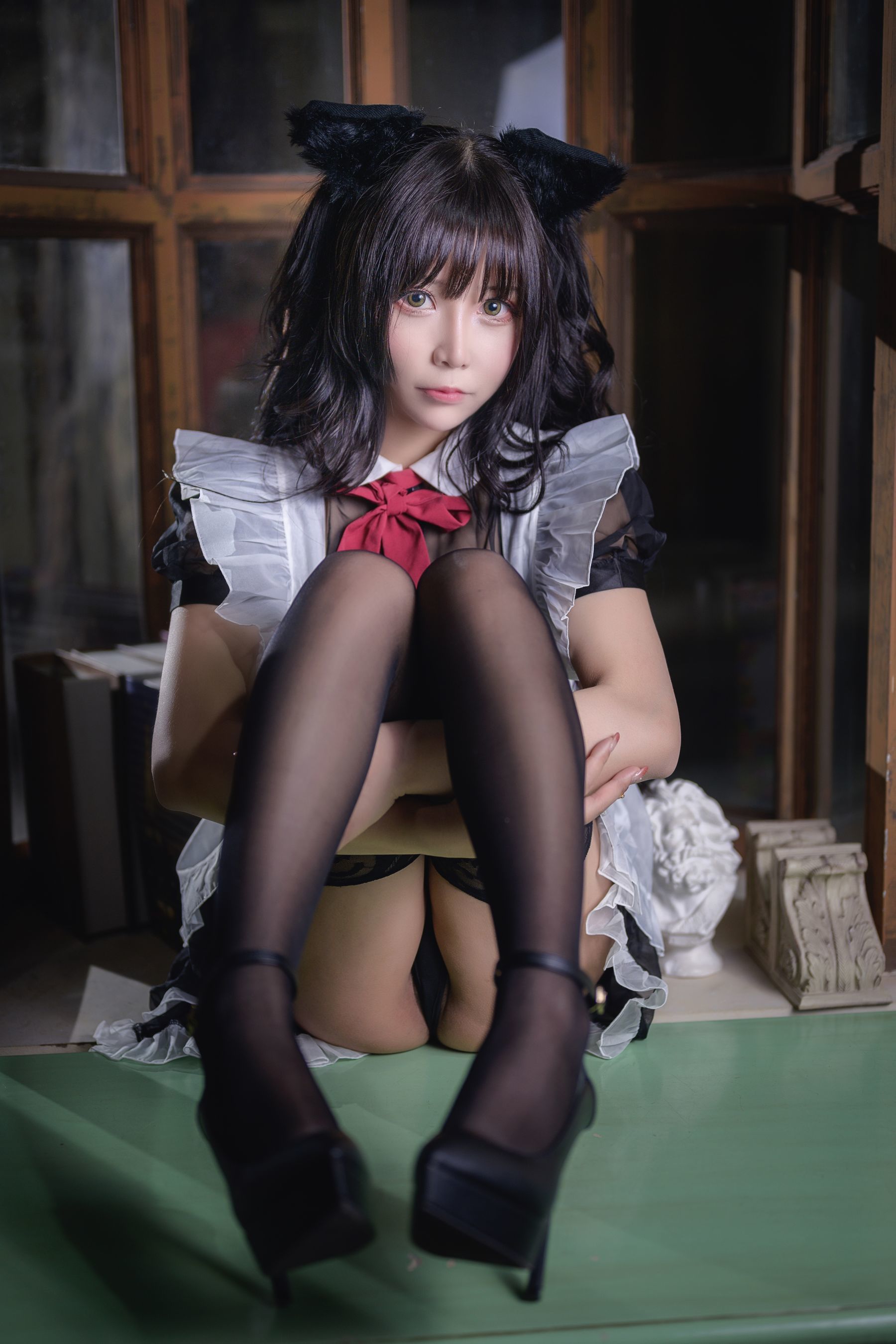 二次元妹子抱走莫子aa 黑丝猫咪小女仆