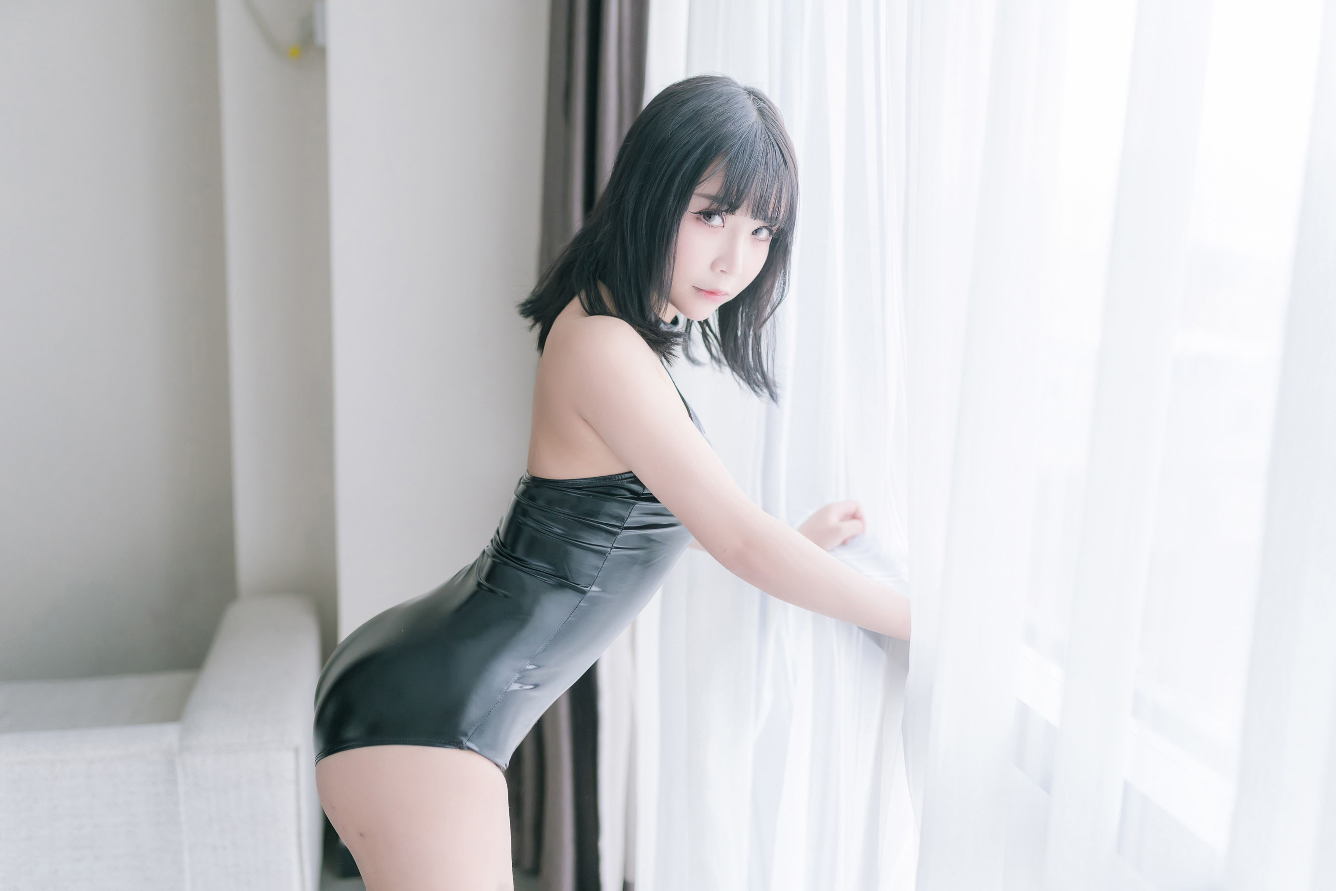 二次元妹子抱走莫子aa 黑胶高跟鞋