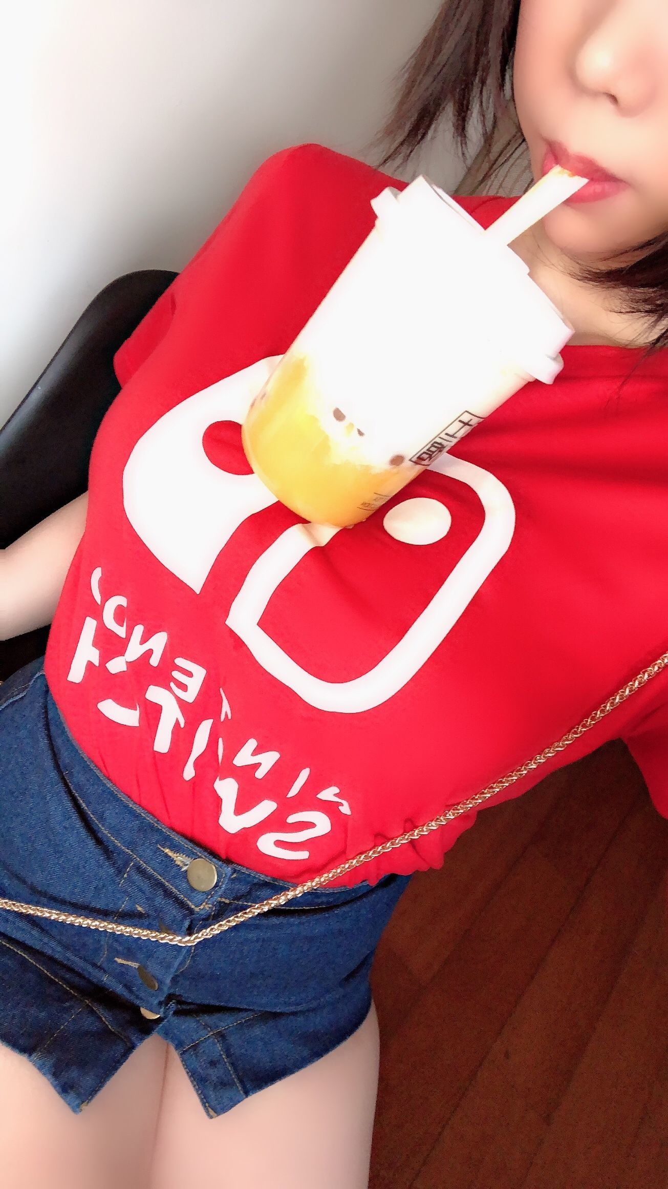 二次元巨乳美女鹿野希 火红诱惑