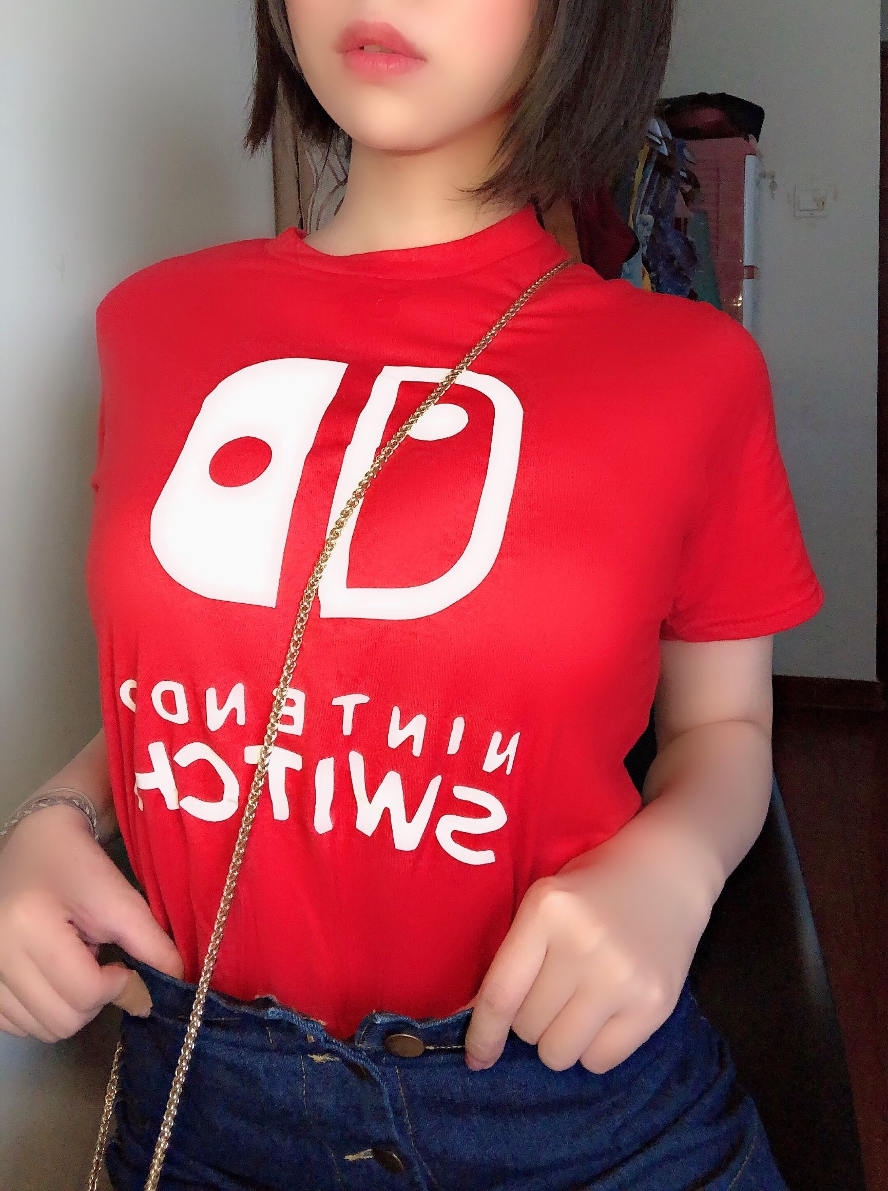 二次元巨乳美女鹿野希 火红诱惑