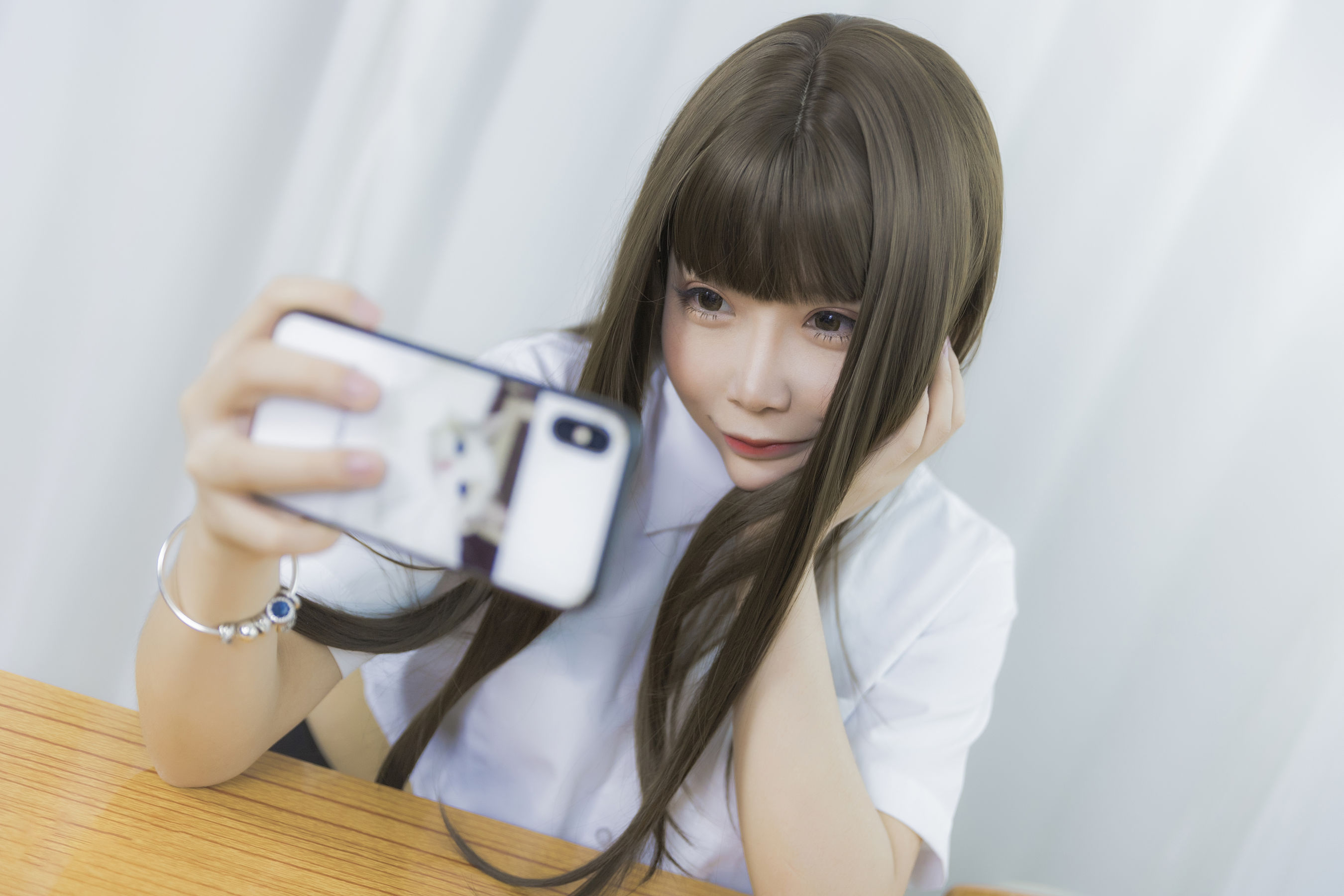 二次元妹子抱走莫子aa 等你下课
