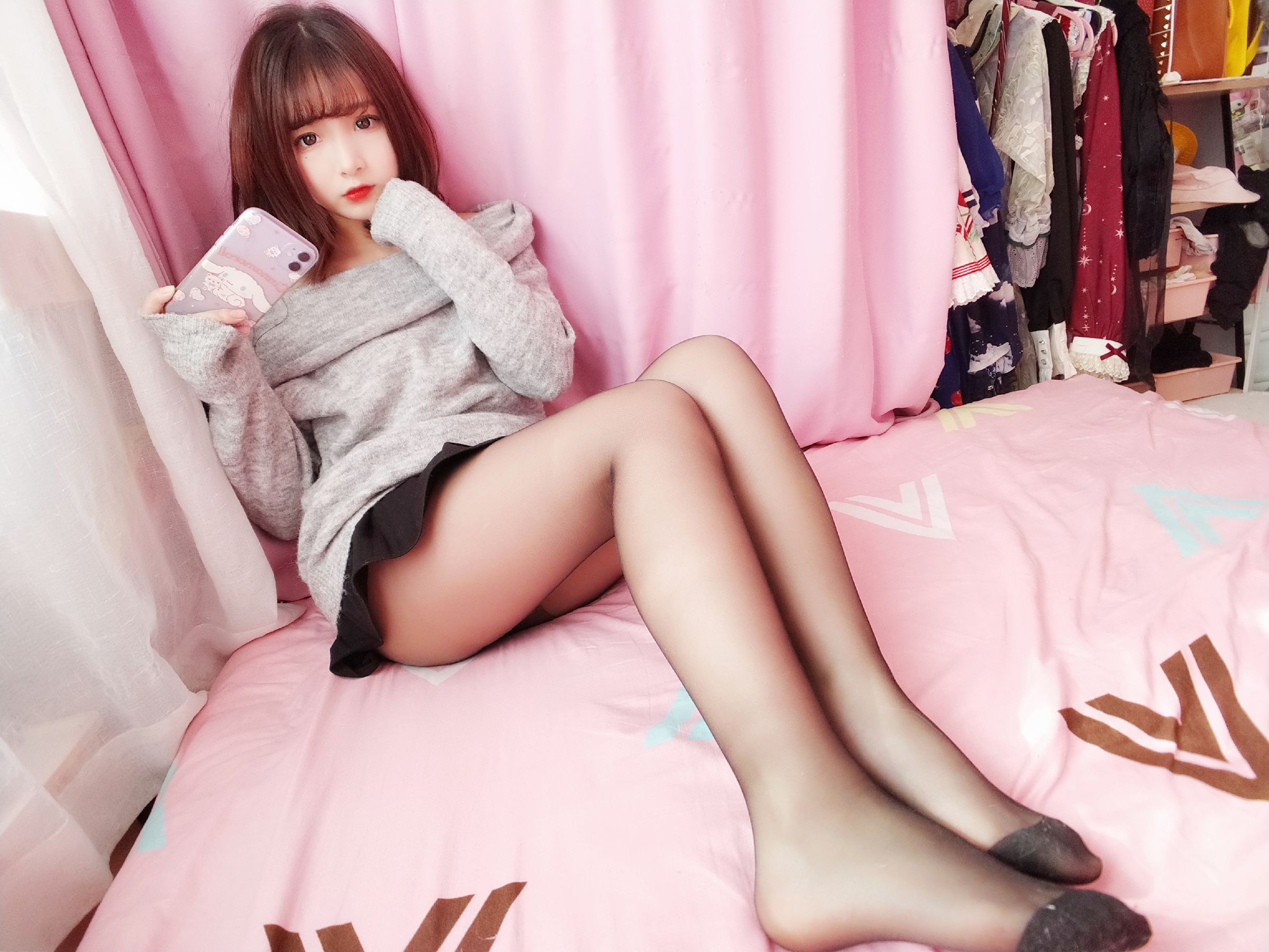 二次元美女古川kagura 浪漫诱惑黑丝长袜