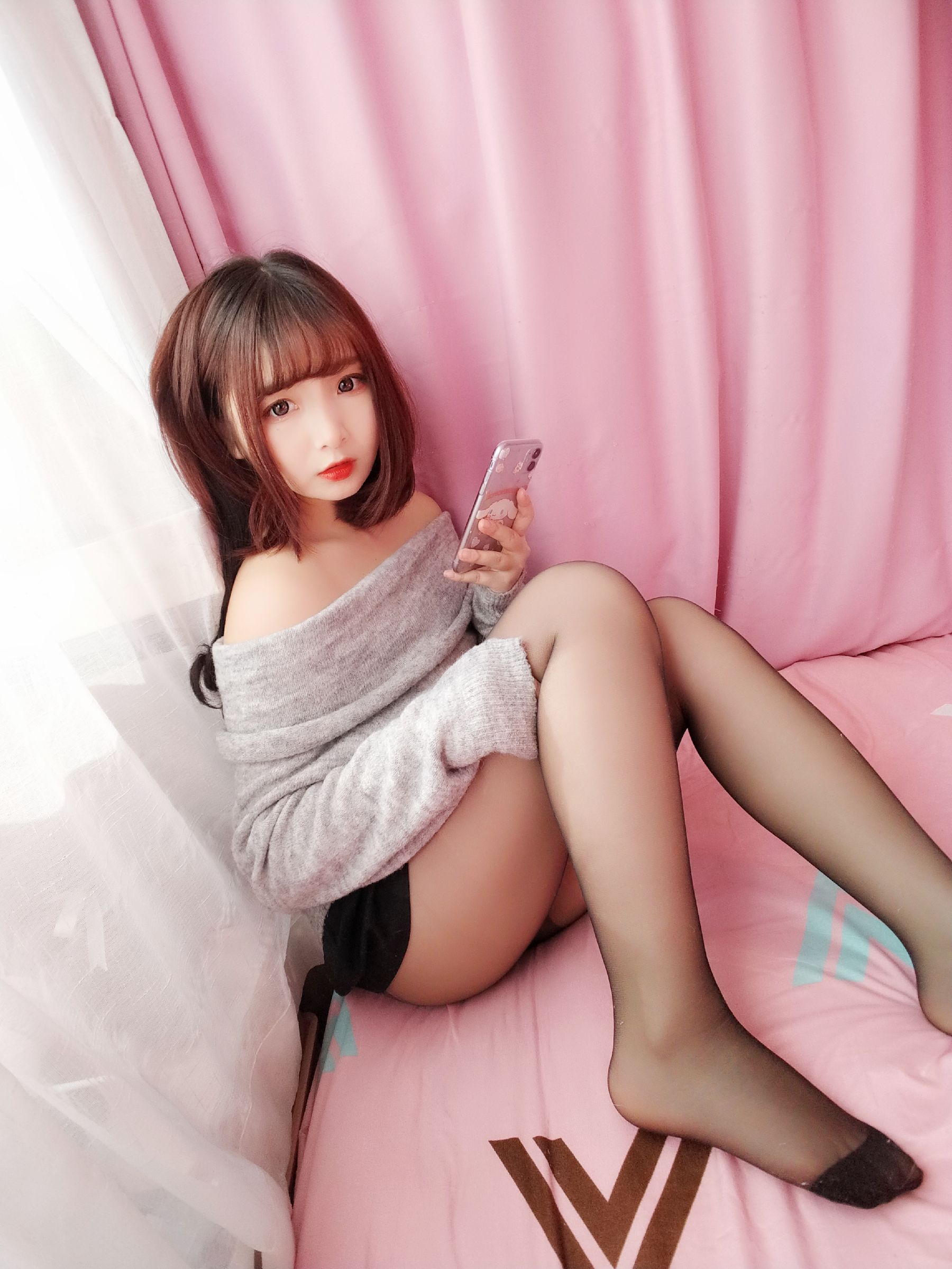 二次元美女古川kagura 浪漫诱惑黑丝长袜